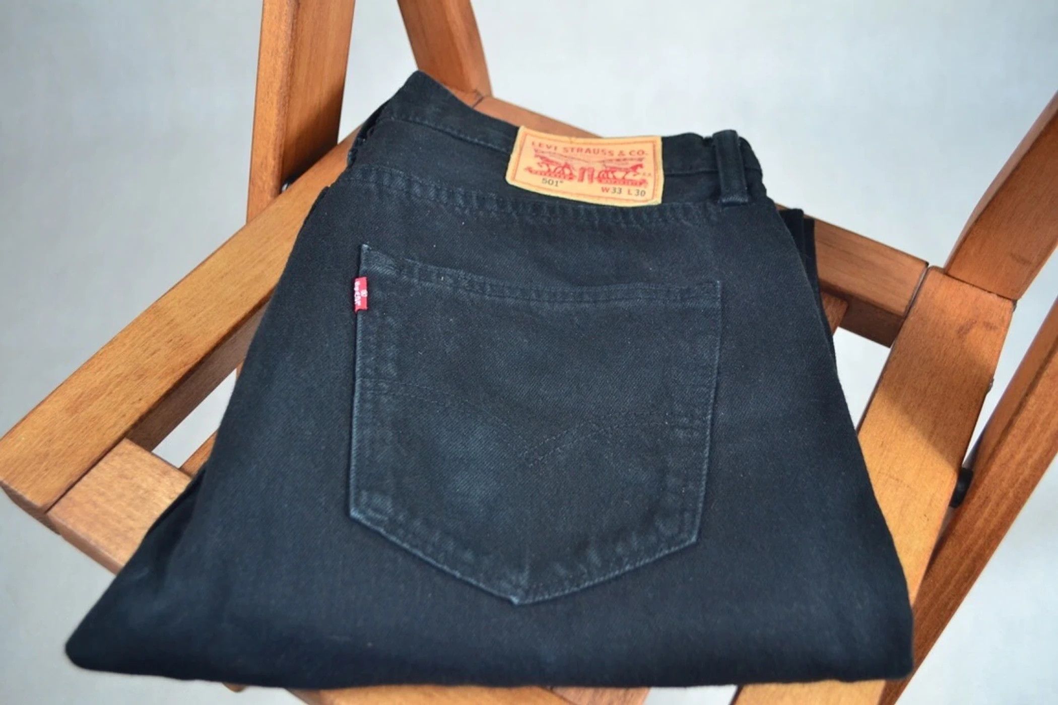 Levi's Levis 501 classic black denim jeans size 33 Size US 33 - 1 Thumbnail