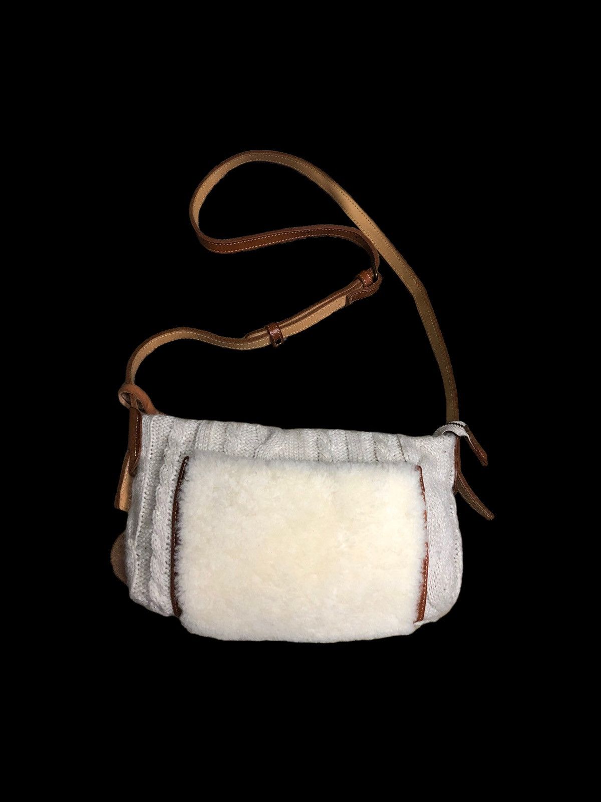 JAPANESSE LAISSER FAIRE KNITTED FAUX FUR SLINGBAG