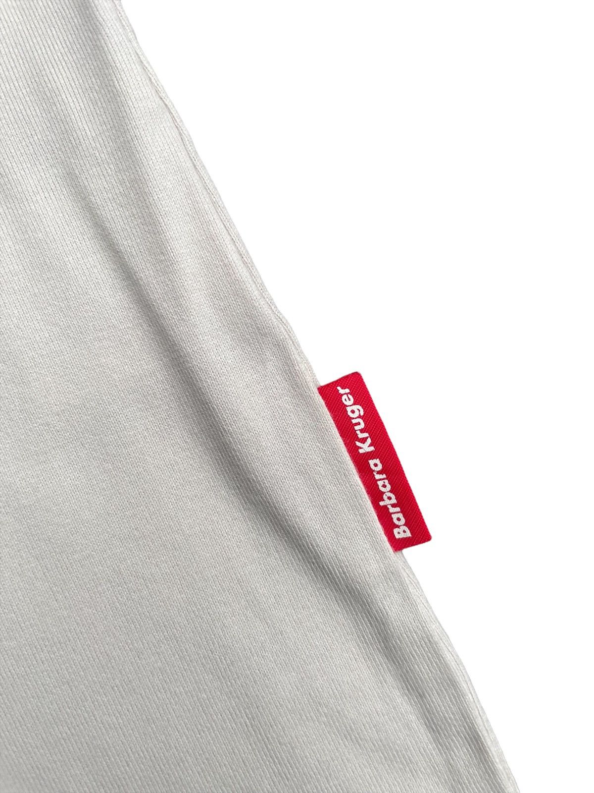 Barbara Kruger × Uniqlo × Vintage Vintage Barbara Kruger Who Laughs Last Tshirt Size US M / EU 48-50 / 2 - 6 Thumbnail