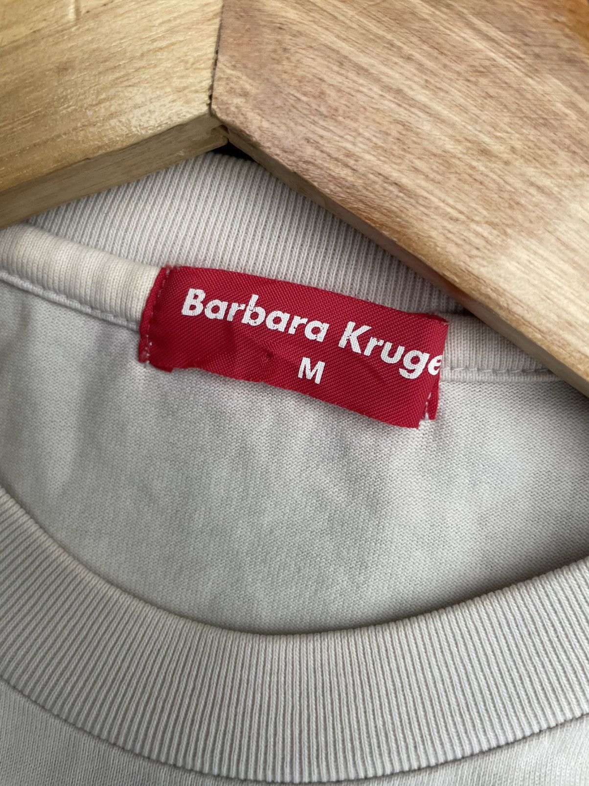 Barbara Kruger × Uniqlo × Vintage Vintage Barbara Kruger Who Laughs Last Tshirt Size US M / EU 48-50 / 2 - 8 Thumbnail