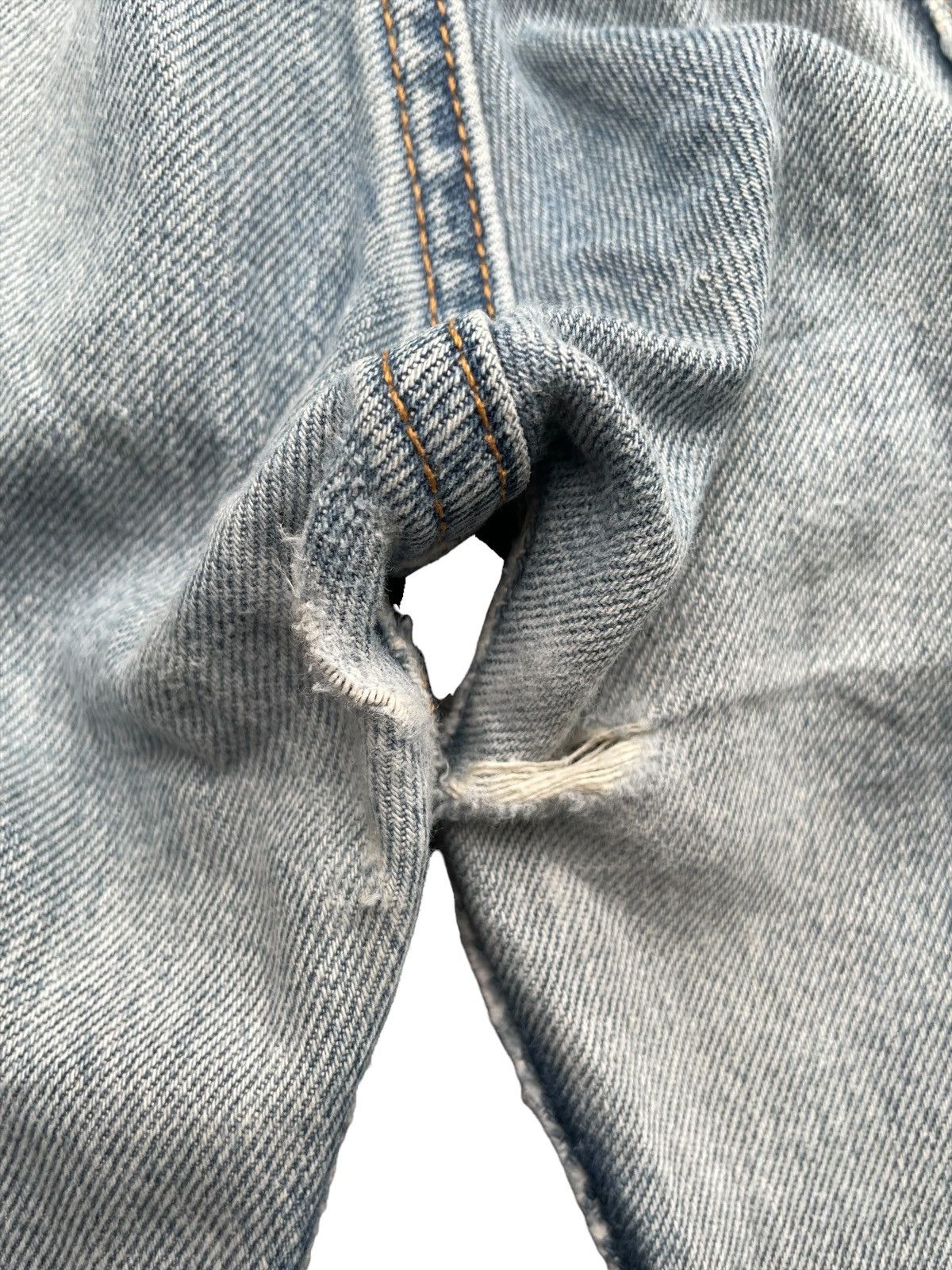 Levi's × Vintage Vintage 1997 Levis 501 e Distresed Denim Size US 31 - 11 Thumbnail