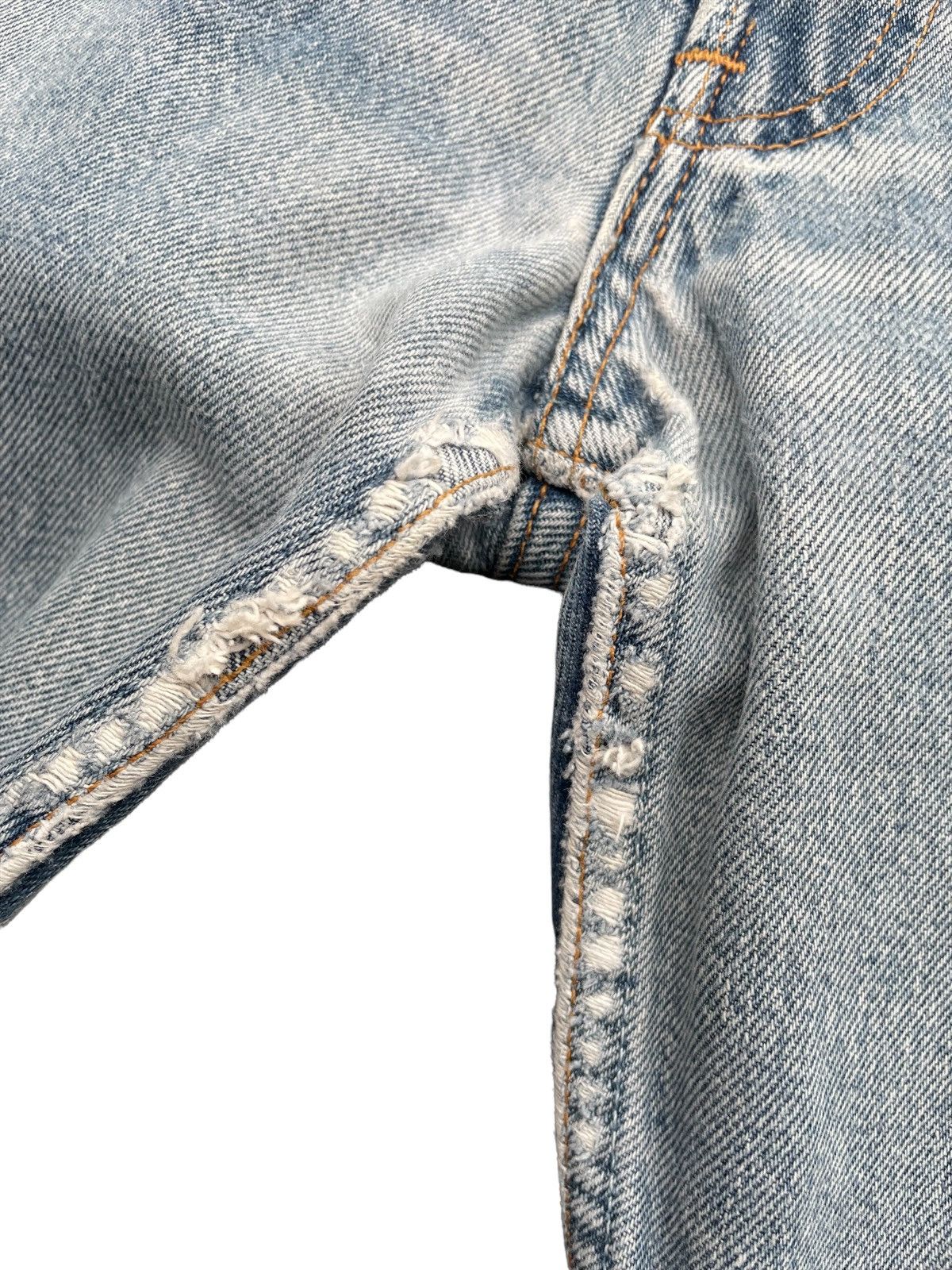 Levi's × Vintage Vintage 1997 Levis 501 e Distresed Denim Size US 31 - 6 Thumbnail