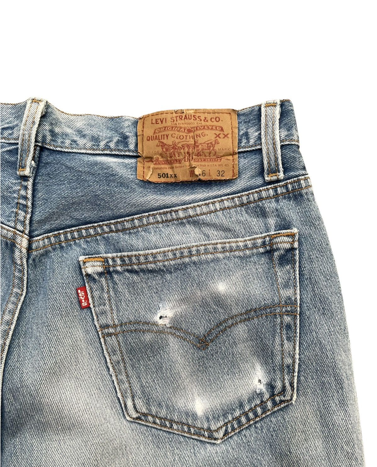 Levi's Vintage Levi’s 501XX e 1994 Usa Aging Faded Distressed Size US 33 - 9 Thumbnail
