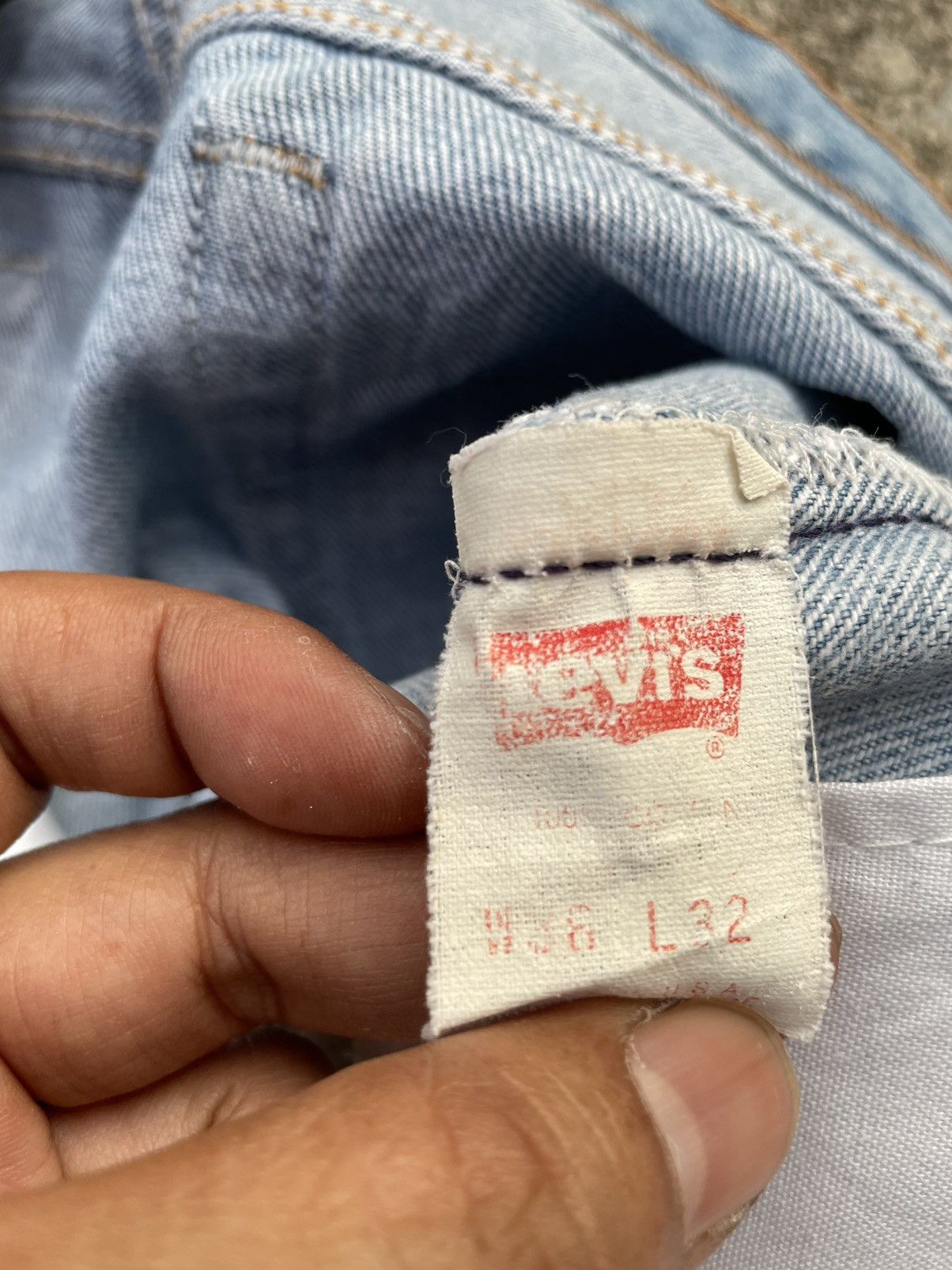 Levi's Vintage Levi’s 501XX e 1994 Usa Aging Faded Distressed Size US 33 - 13 Thumbnail