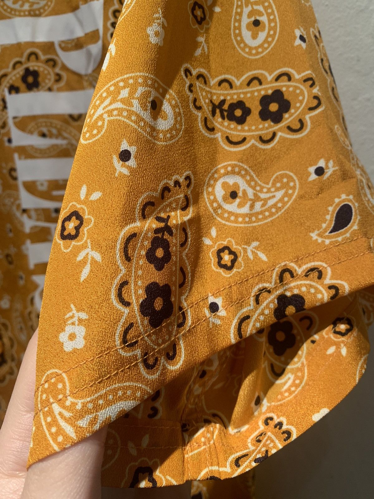 Designer × Pleasures *RARE* Pleasures Paisley Short Sleeve Button Shirt - M Size US M / EU 48-50 / 2 - 5 Thumbnail
