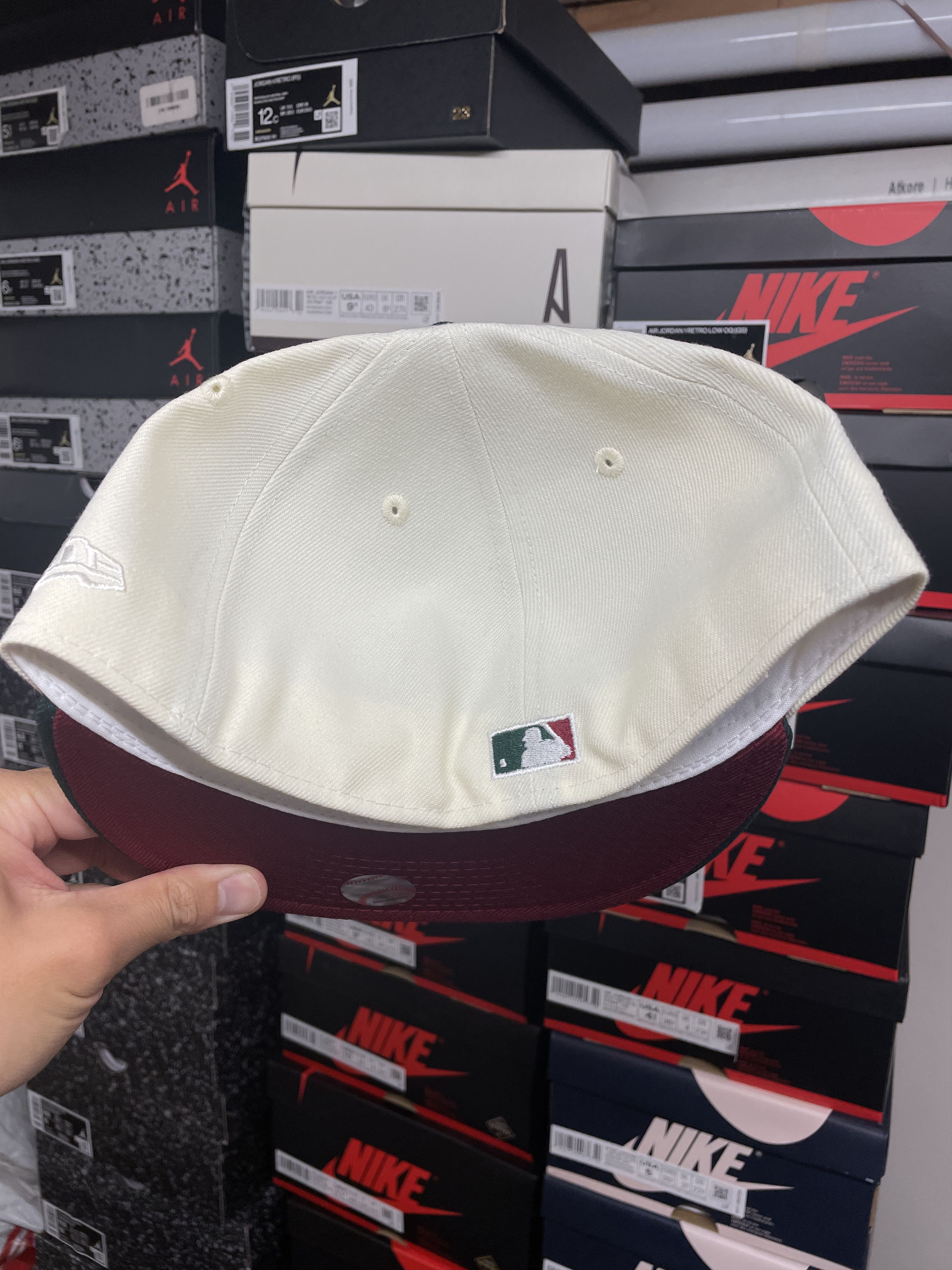 MLB × New Era 7 3/8 Proimage Script Arizona Diamondbacks Chrome White 2001 Size ONE SIZE - 5 Thumbnail