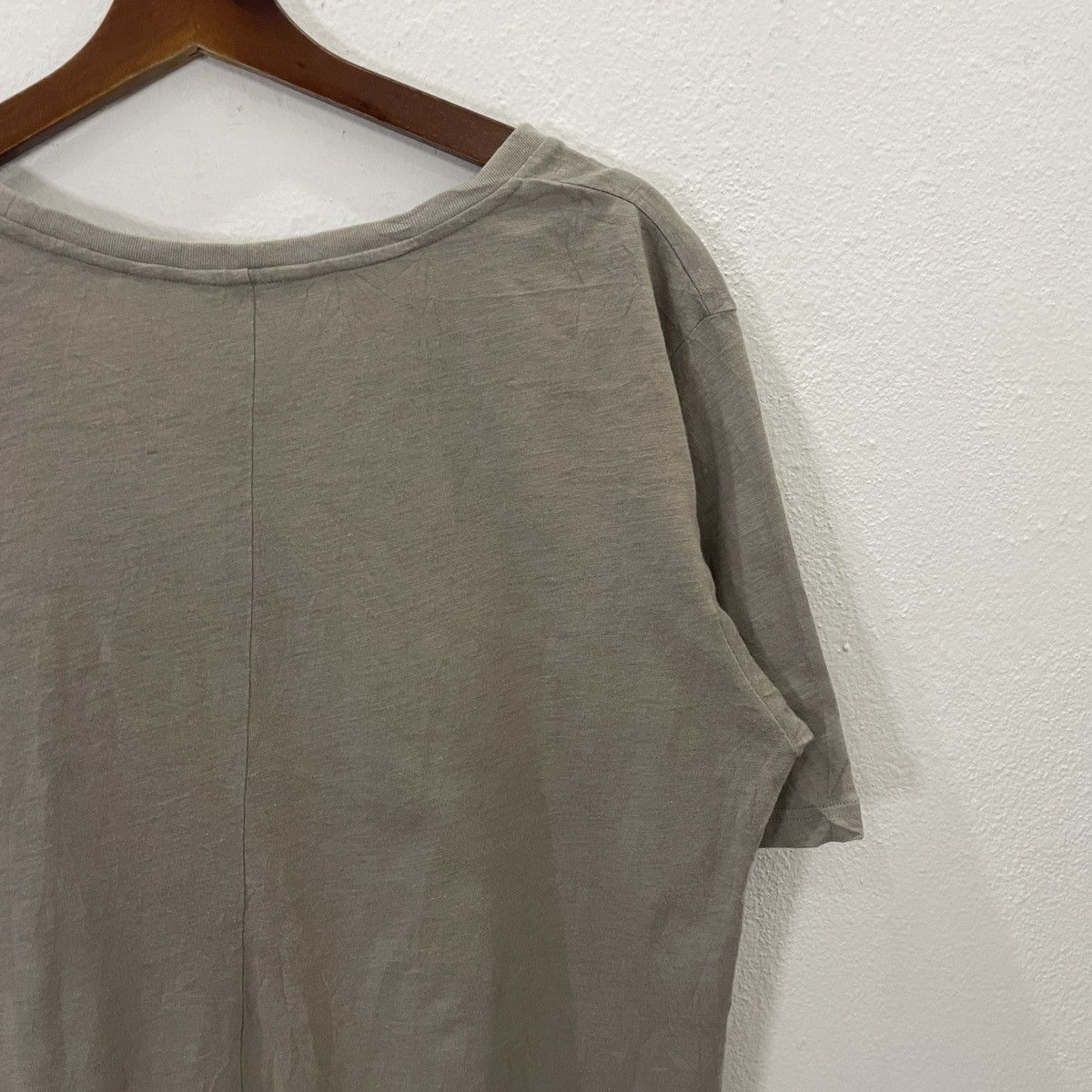 Undercover × Uniqlo Vintage Uniqlo X Undercover Crewneck Tee Size US M / EU 48-50 / 2 - 9 Thumbnail