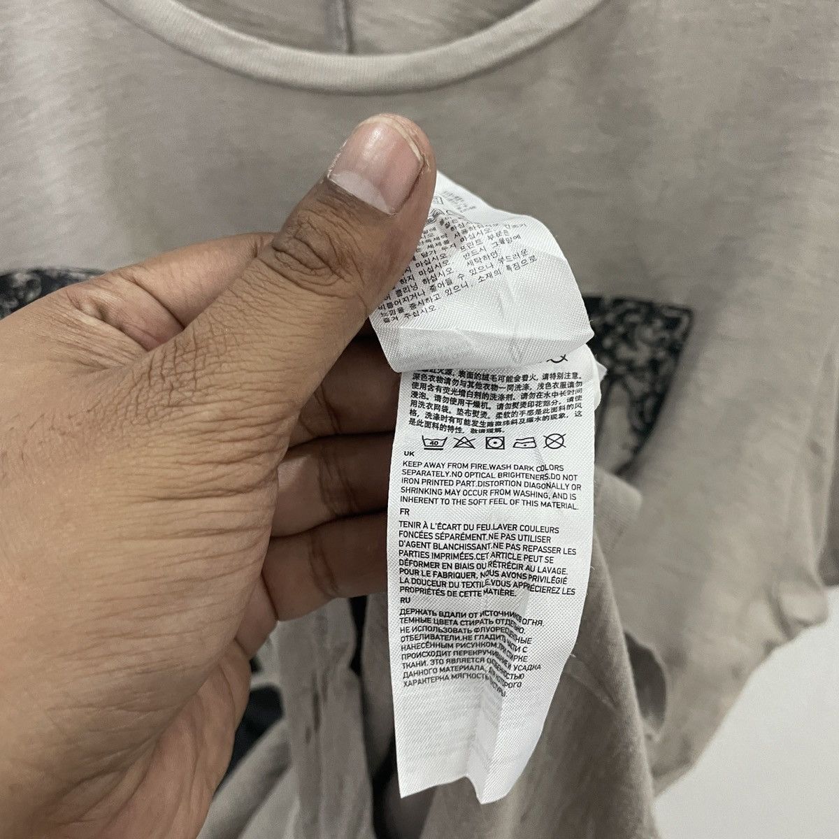 Undercover × Uniqlo Vintage Uniqlo X Undercover Crewneck Tee Size US M / EU 48-50 / 2 - 7 Thumbnail