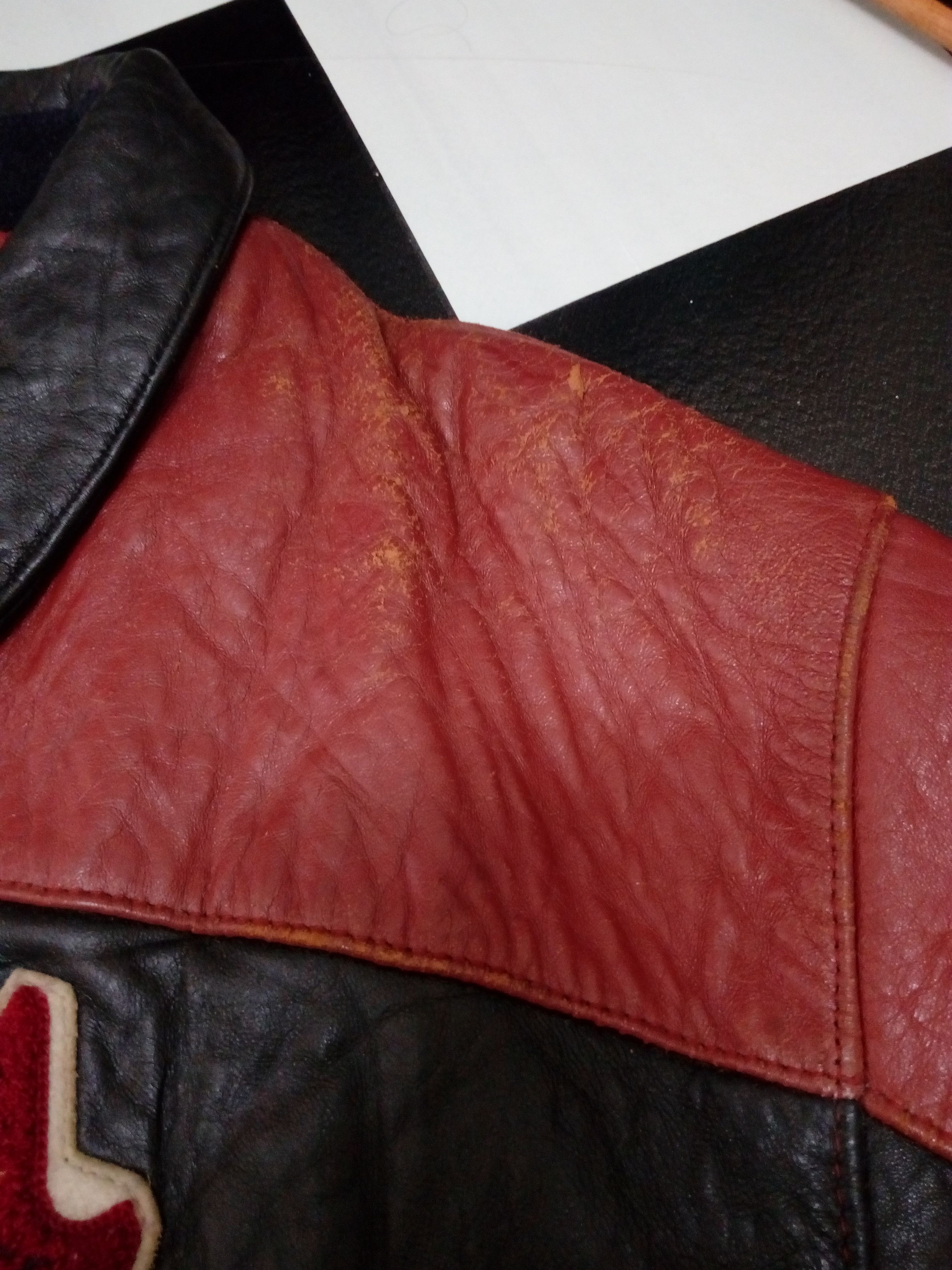Avirex VINTAGE AVIREX LEATHER JACKET DISTRESSED Size US L / EU 52-54 / 3 - 16 Thumbnail