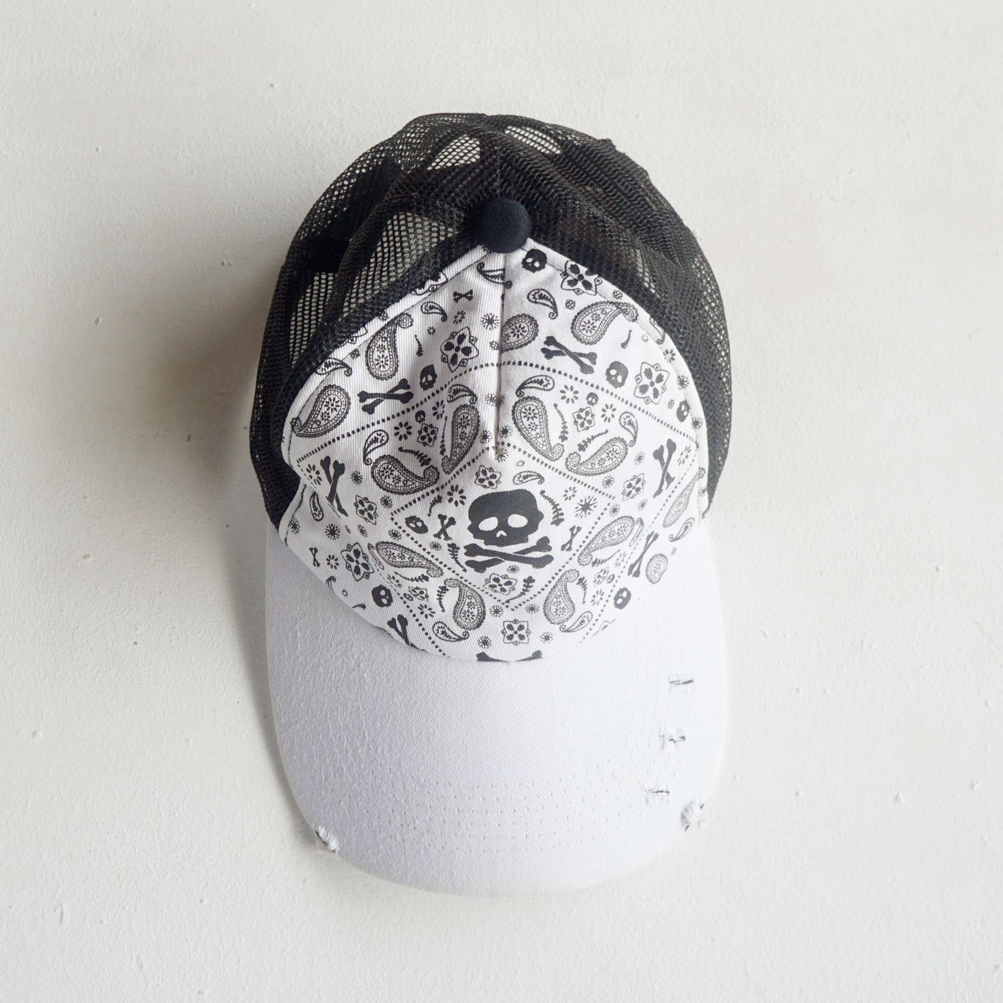Japanese Brand SHISKY Skull & Paisley Ripped Trucker Hat Size ONE SIZE - 6 Thumbnail