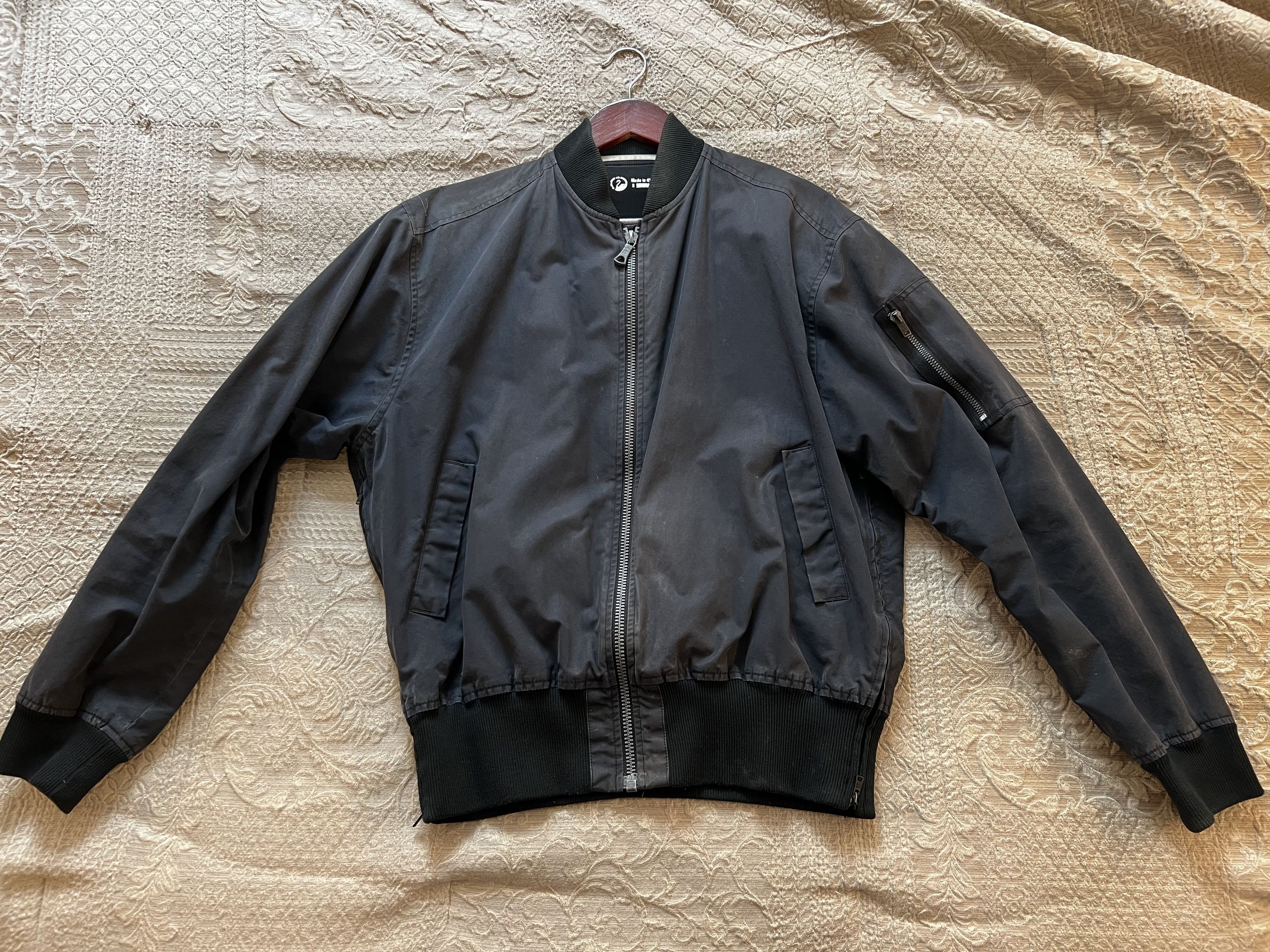 Outlier SMB-1 Bomber Size US S / EU 44-46 / 1 - 5 Thumbnail