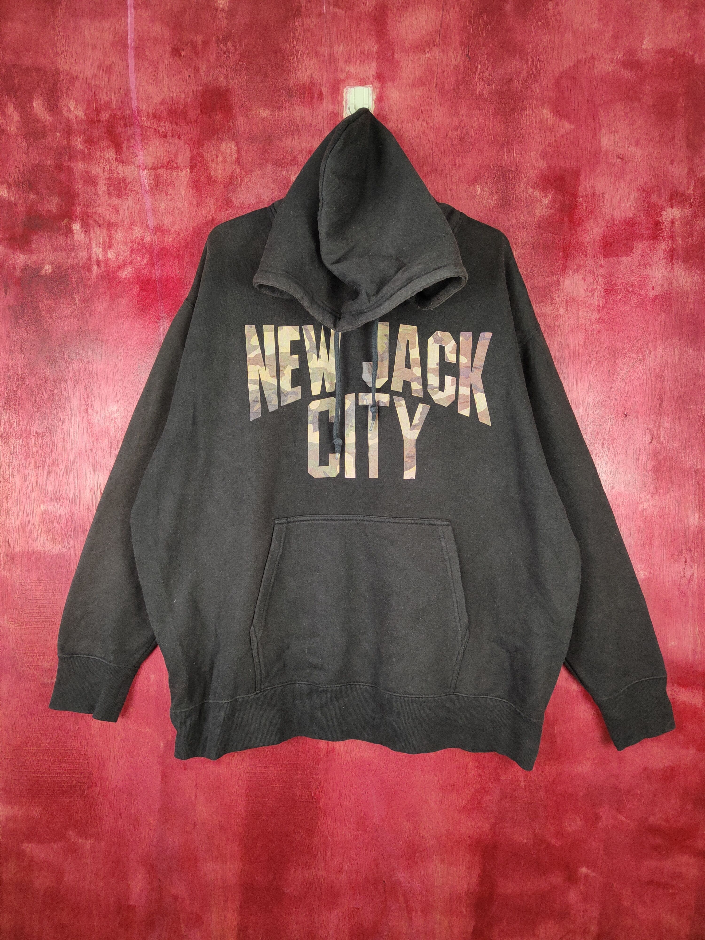 image of Vintage Shelty: Play & Basic Black Hoodie Sweatshirt 4852, Men's (Size 2XL)