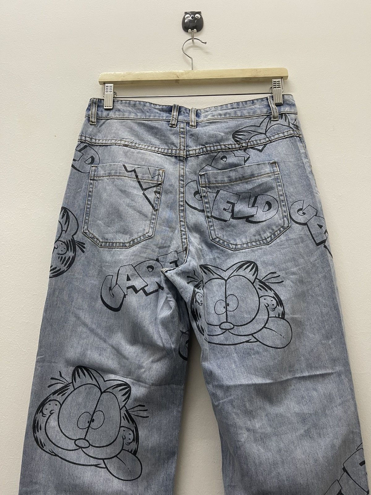 Cartoon Network Rare GARFIELD X H&M Paws Spell Out Full All Over Print Size US 30 / EU 46 - 2 Thumbnail