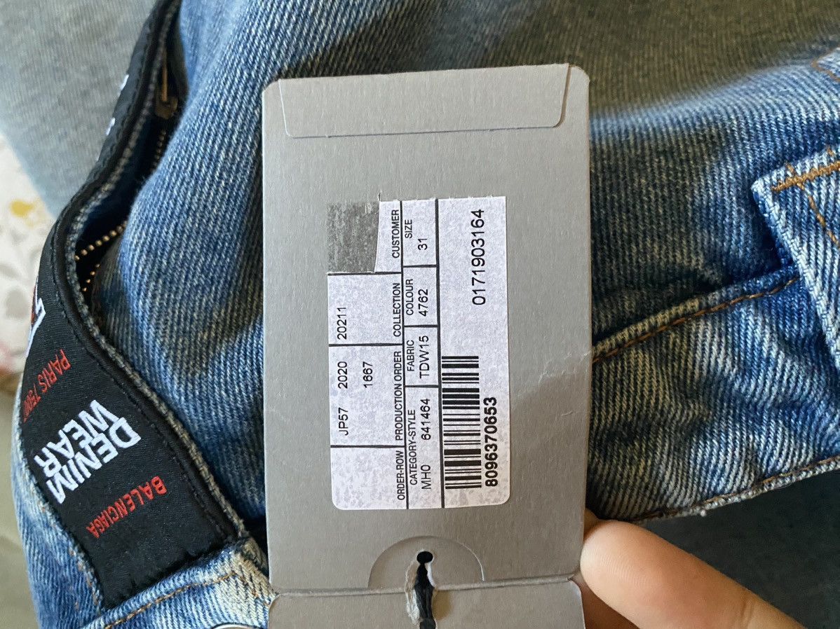 Balenciaga Balenciaga Long Jorts 31w “Skater Shorts” Size US 31 - 9 Thumbnail