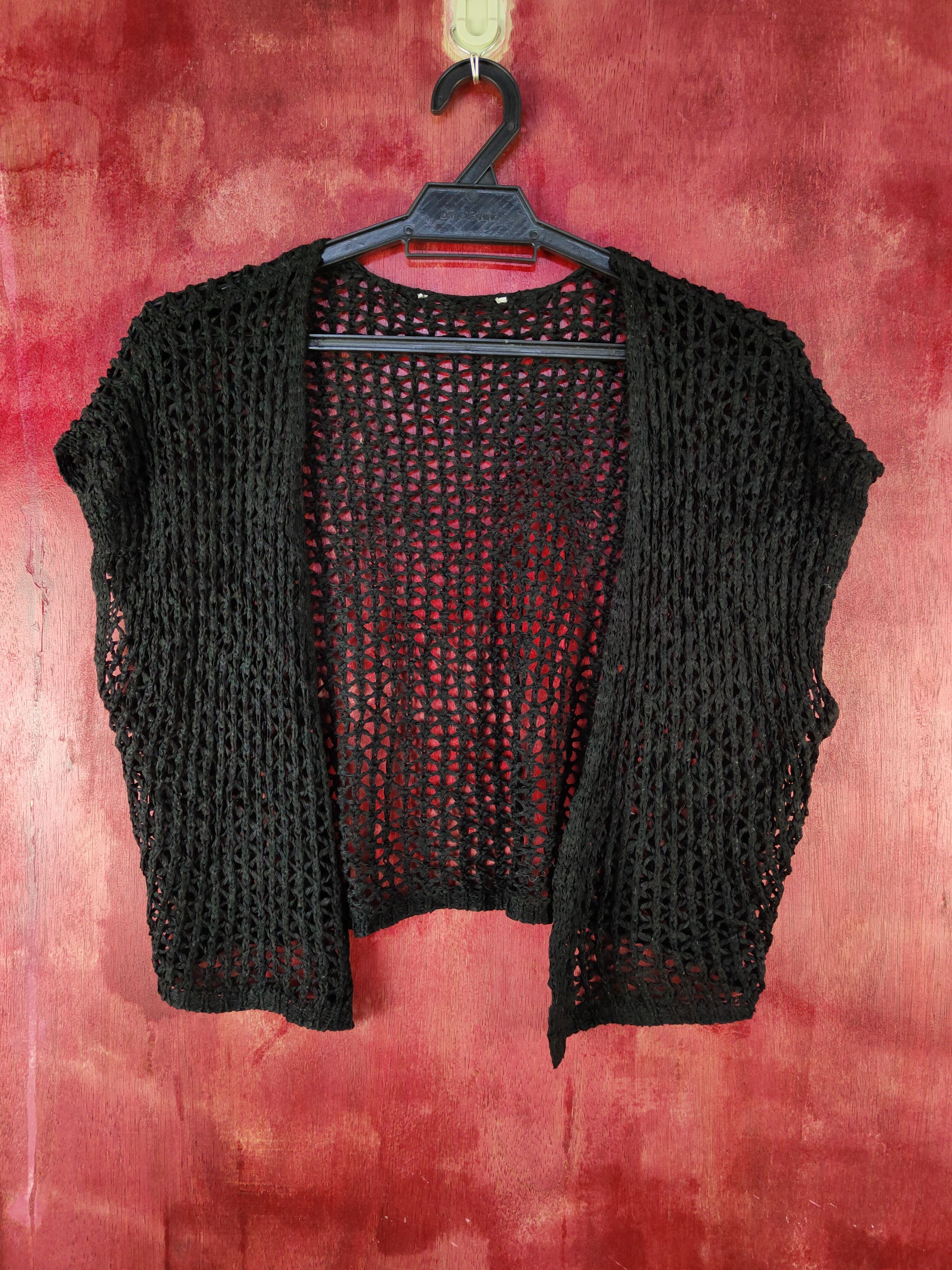 Vintage Japanese Brand Black Crochet Meshnet Knitwear Vest #S1011 Size S / US 4 / IT 40 - 1 Thumbnail