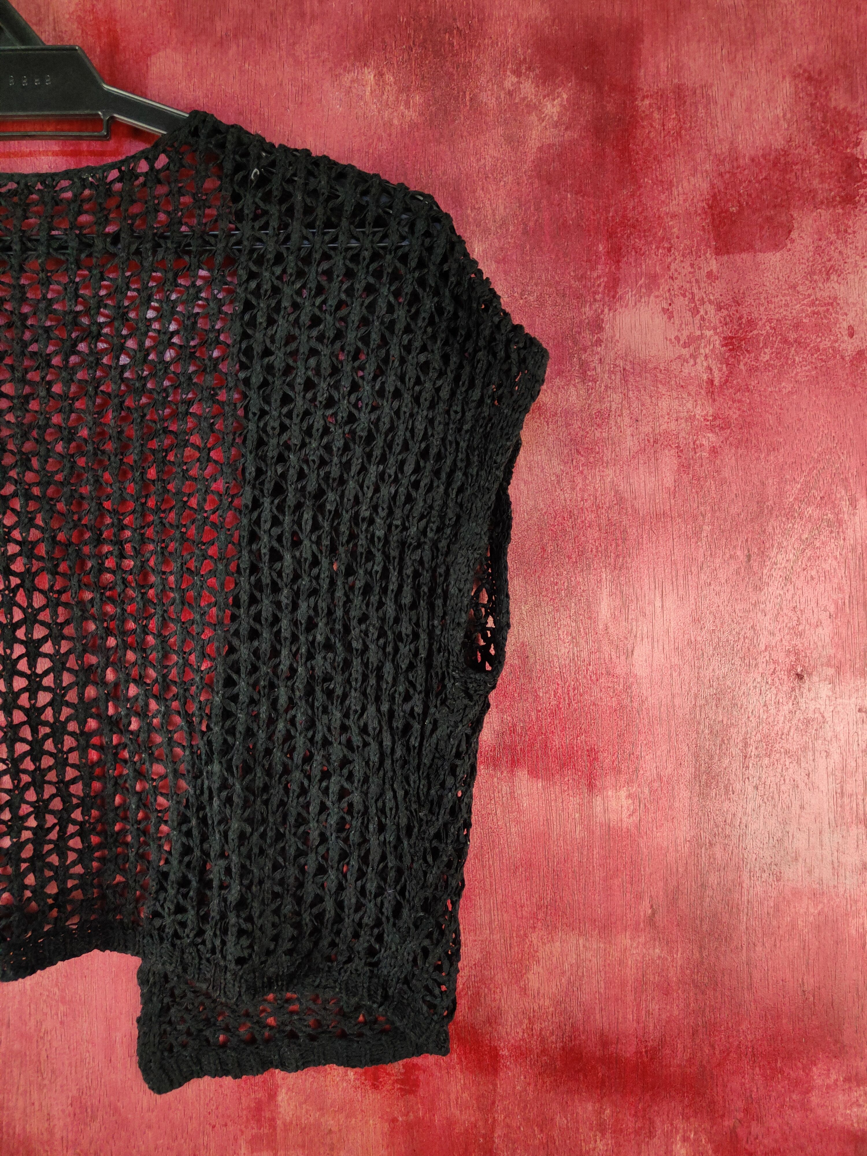 Vintage Japanese Brand Black Crochet Meshnet Knitwear Vest #S1011 Size S / US 4 / IT 40 - 7 Thumbnail