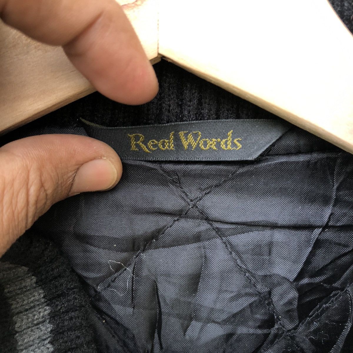 Japanese Brand VINTAGE REAL WORDS VARSITY LEATHER JACKET Size US M / EU 48-50 / 2 - 3 Thumbnail