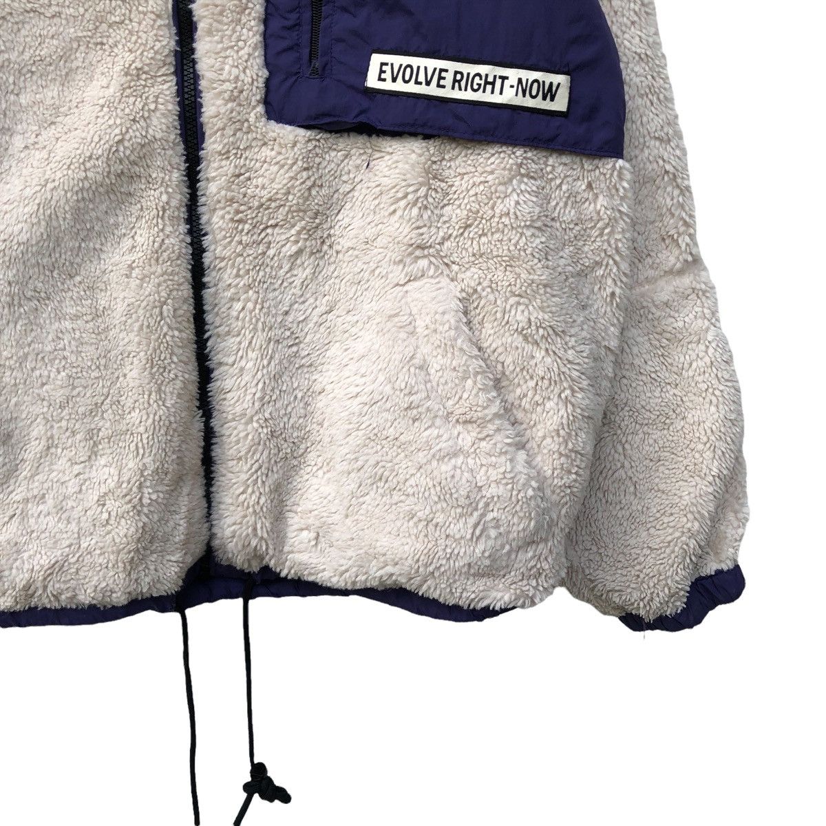 Bershka BERSHKA DEEP PILE REVISIBLE INSPIRED PATAGONIA RETRO X Size US M / EU 48-50 / 2 - 4 Thumbnail