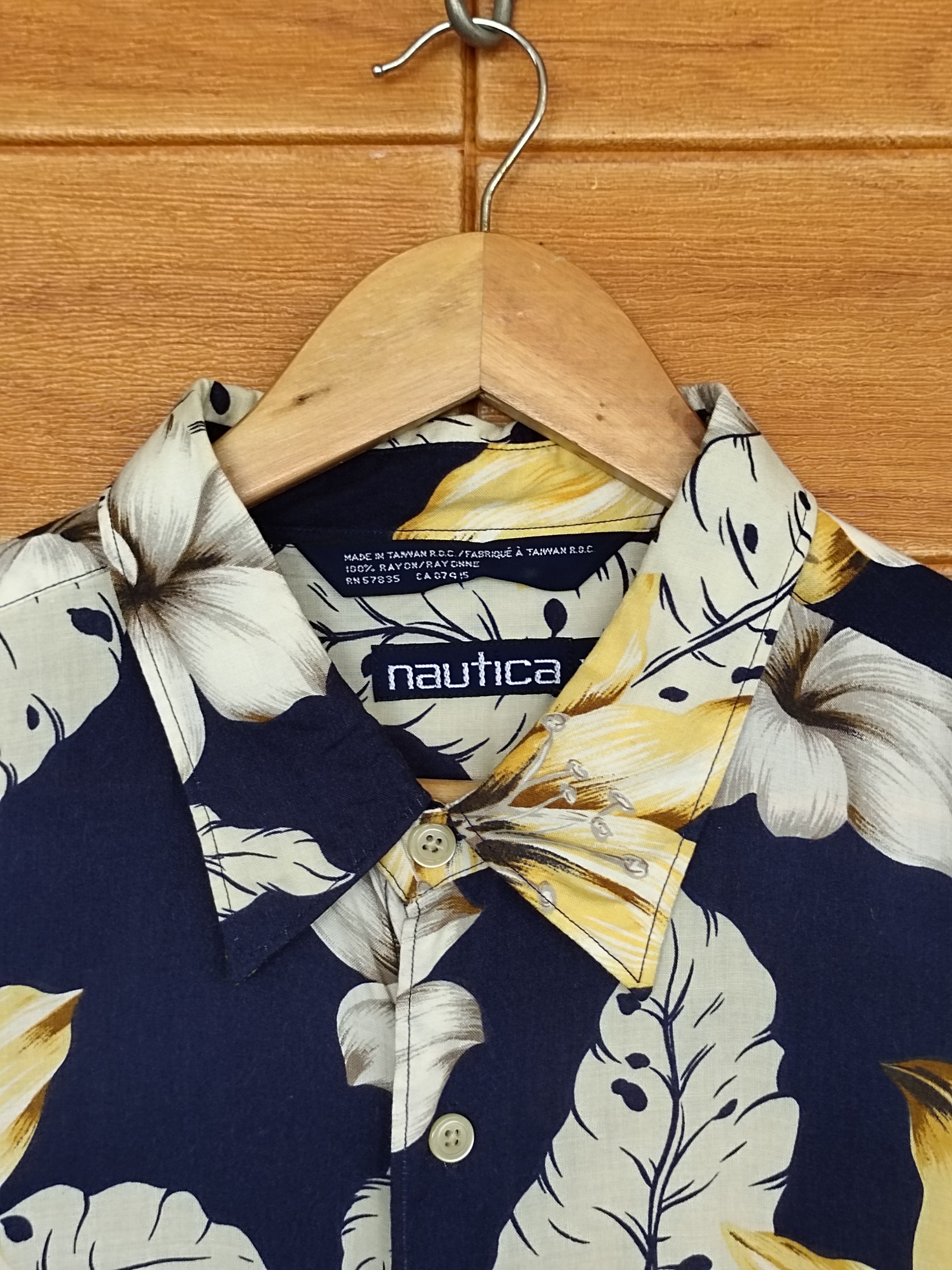 Nautica Vintage 90s Nautica leaf Motive Rayon Oversize Hawaiian Size US XL / EU 56 / 4 - 3 Thumbnail