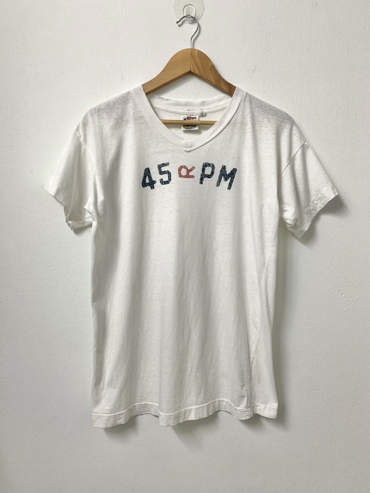 45rpm Vintage 45Rpm V-neck Tshirt Size S / US 4 / IT 40 - 1 Thumbnail