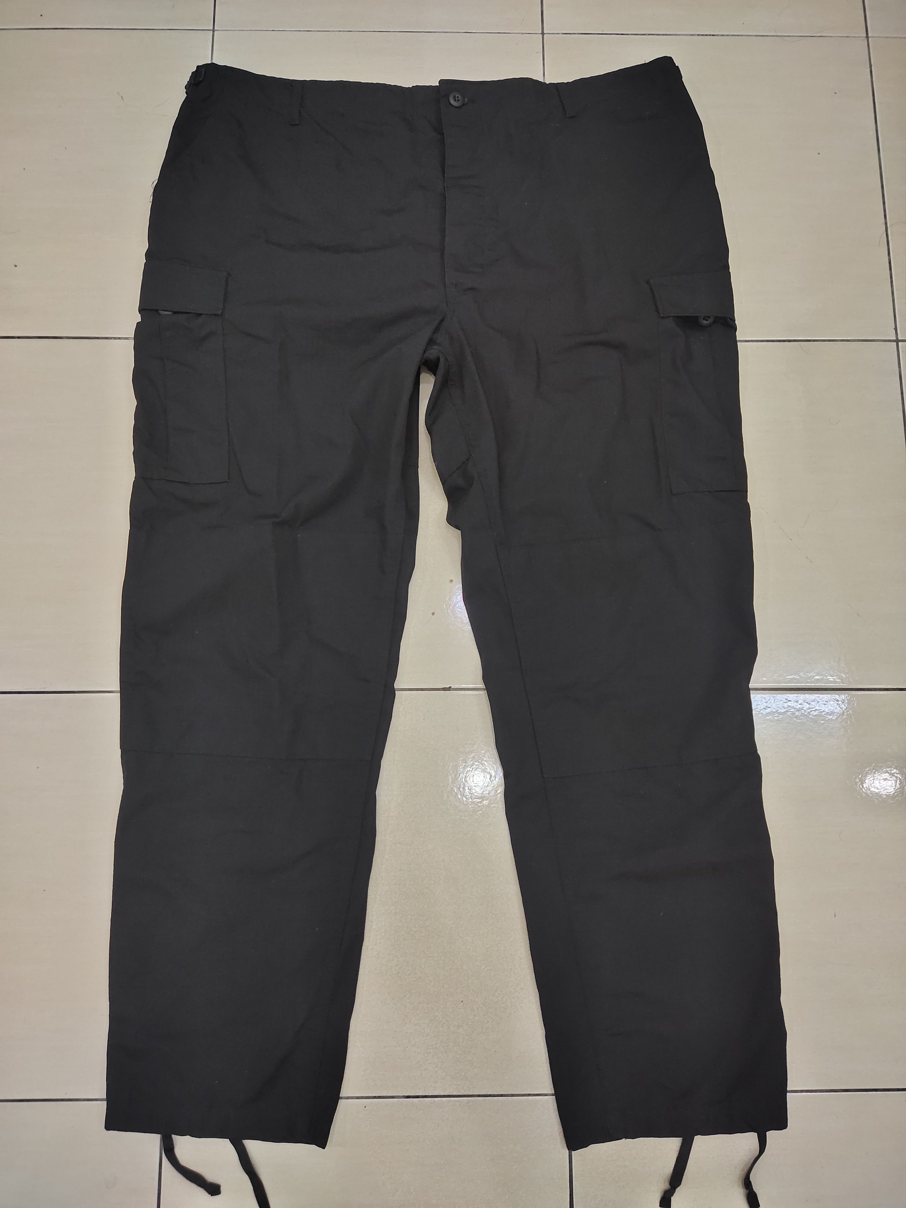 Vintage Oversize Vintage Combat Black Tactical Cargo Pants Size US 44 / EU 60 - 1 Thumbnail