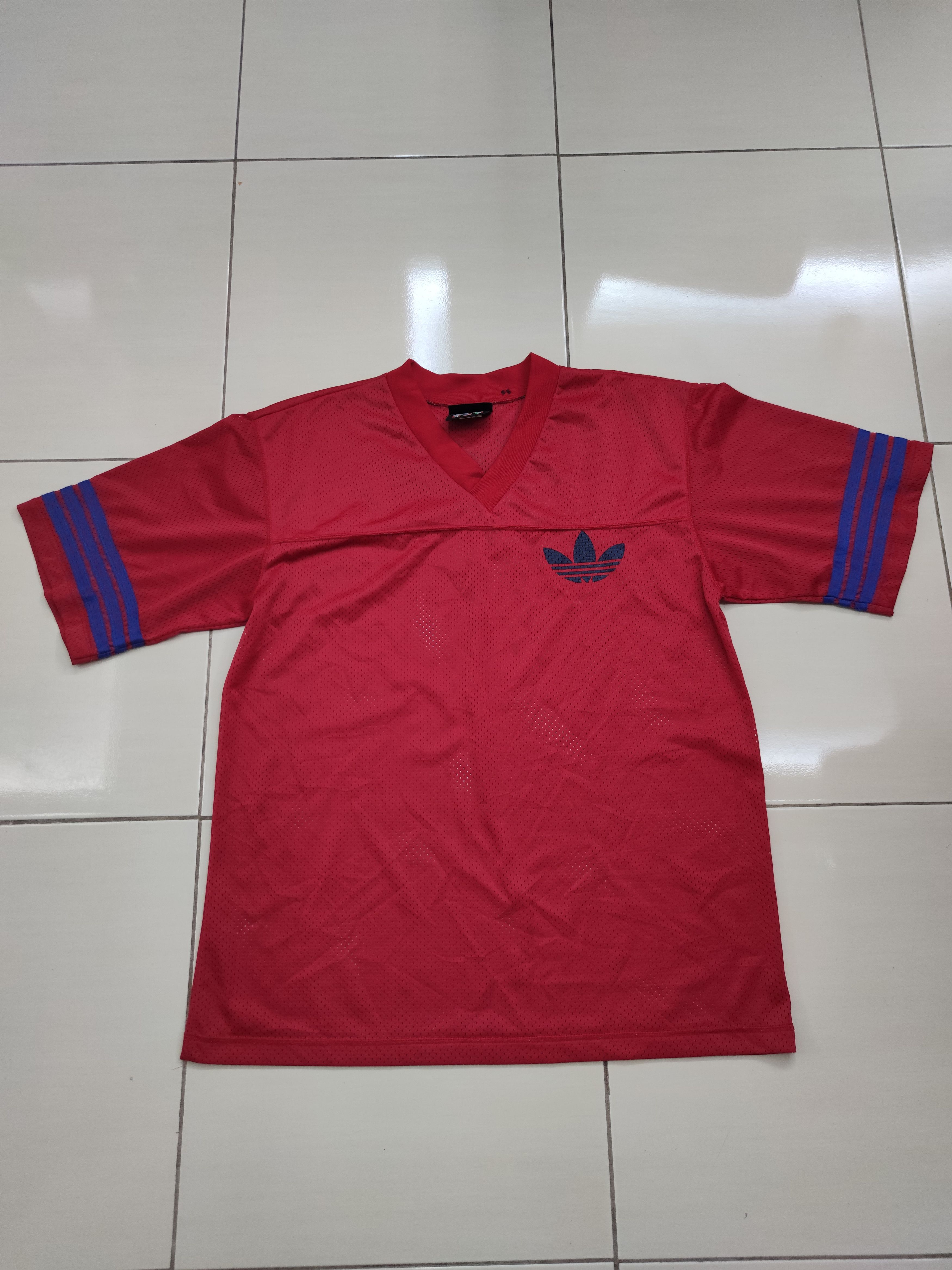 Adidas Vintage 90's Adidas Trefoil Polyester Oversize Shirt Size US M / EU 48-50 / 2 - 3 Thumbnail