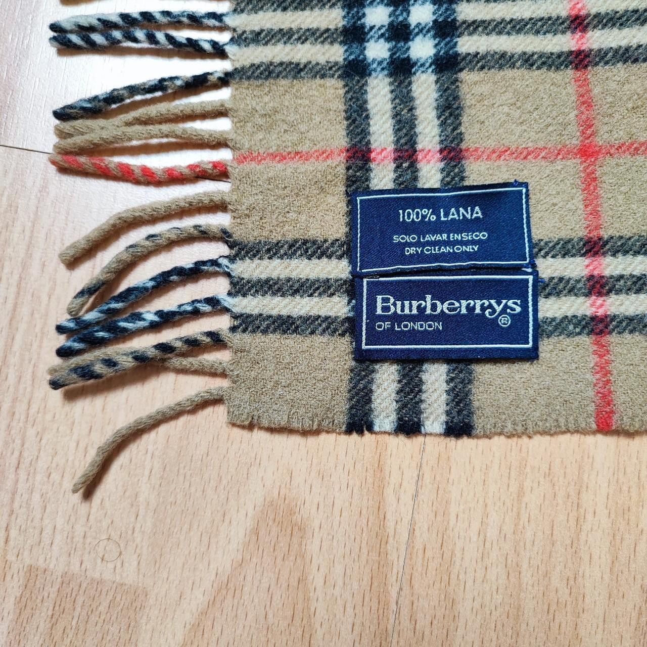 Burberry Burberry scarf the classic Size ONE SIZE - 2 Thumbnail
