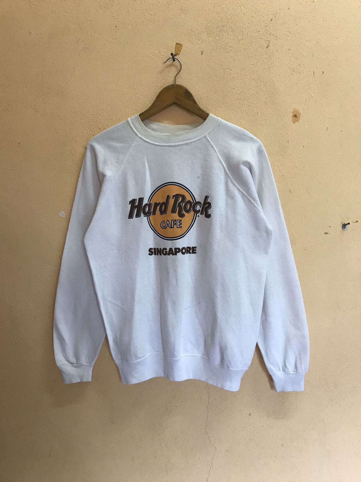 Hard Rock Cafe VINTAGE 90s HARD ROCK CAFE SINGAPORE PULLOVER SWEATSHIRT Size US M / EU 48-50 / 2 - 2 Thumbnail