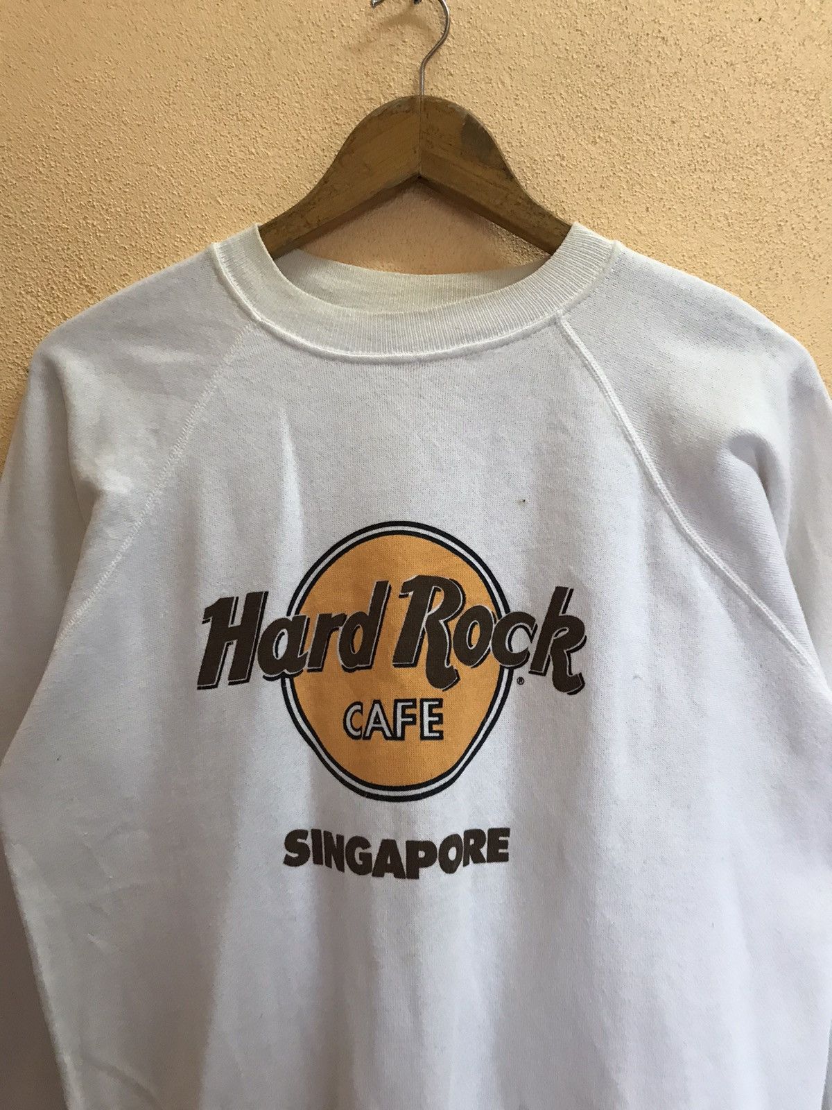 Hard Rock Cafe VINTAGE 90s HARD ROCK CAFE SINGAPORE PULLOVER SWEATSHIRT Size US M / EU 48-50 / 2 - 5 Thumbnail