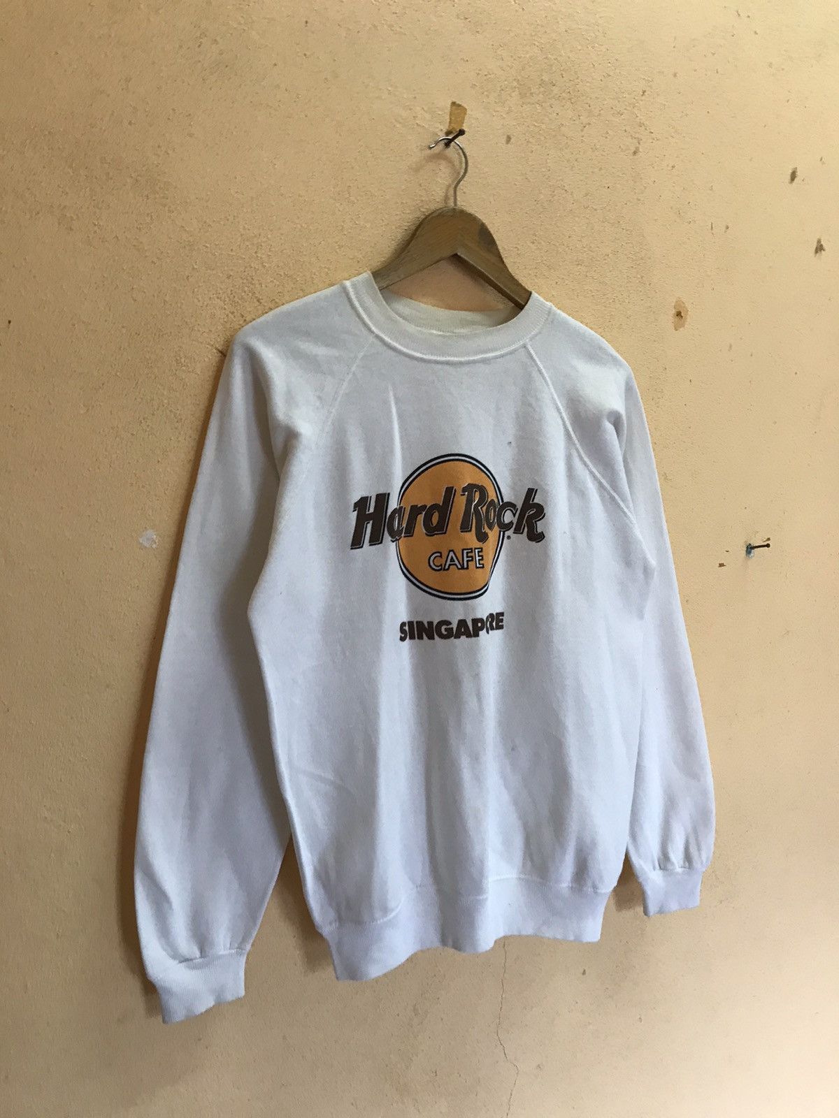 Hard Rock Cafe VINTAGE 90s HARD ROCK CAFE SINGAPORE PULLOVER SWEATSHIRT Size US M / EU 48-50 / 2 - 3 Thumbnail