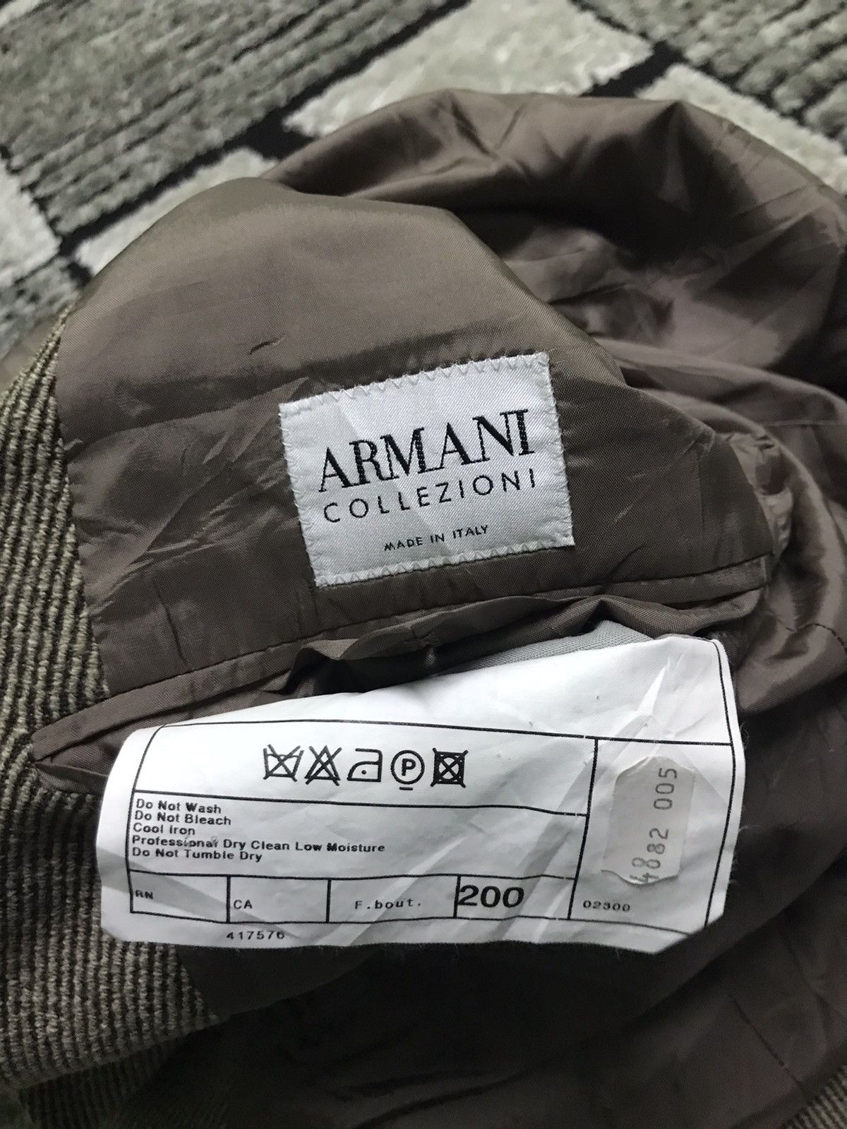 Designer Armani coat Size US M / EU 48-50 / 2 - 5 Thumbnail