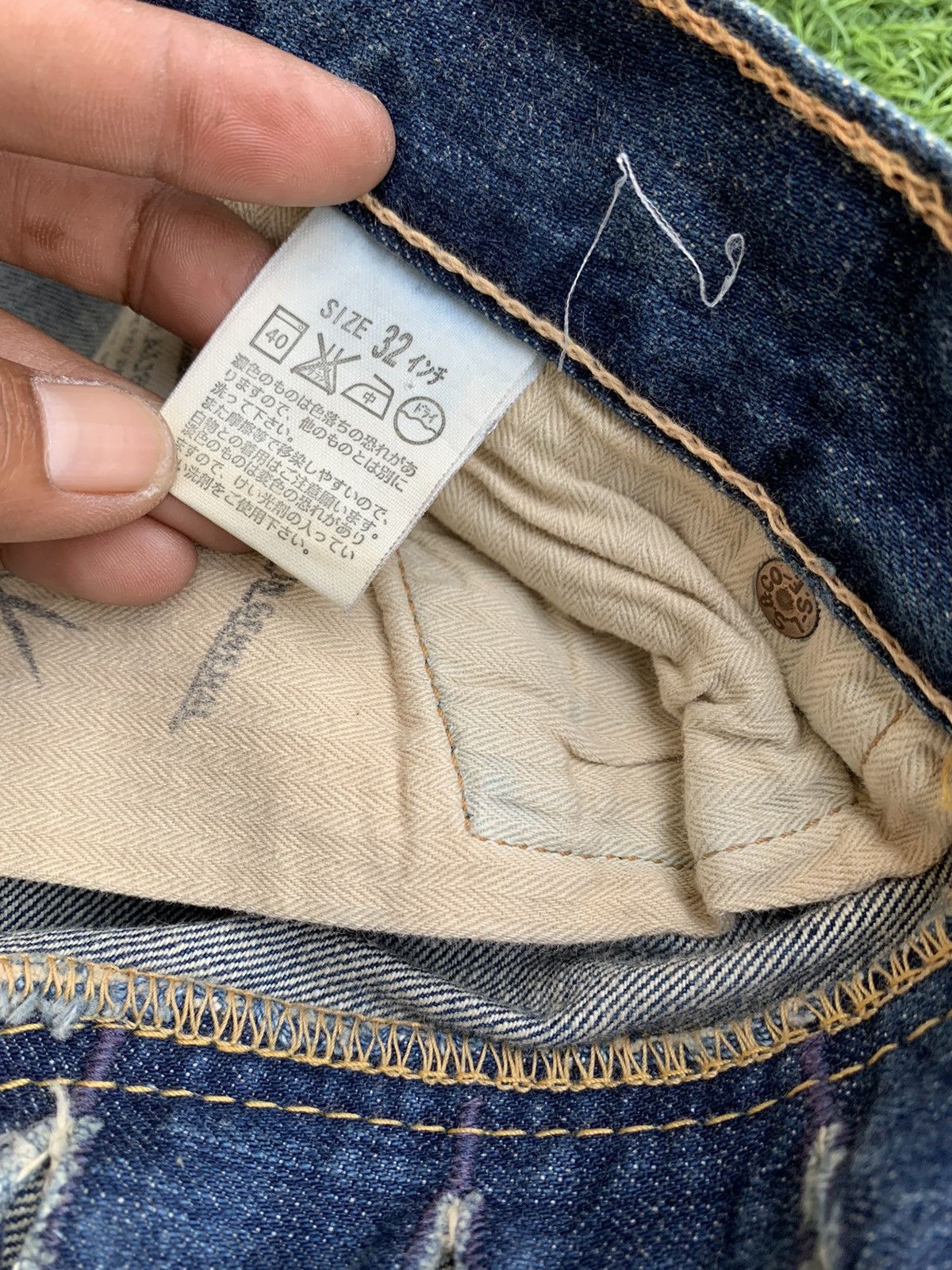 Designer × Levi's × Levi's Vintage Clothing Vintage Distressed Levis Denim jeans Size US 32 / EU 48 - 12 Thumbnail