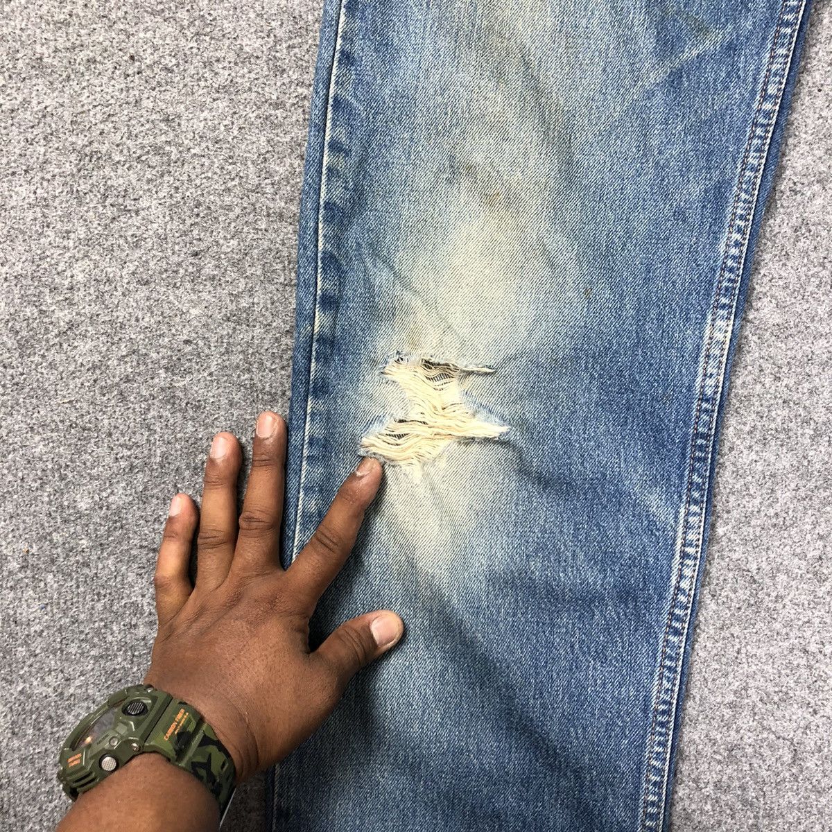 Levi's Vintage Levis 610 orange Tab Distressed Jeans Size US 30 / EU 46 - 6 Thumbnail