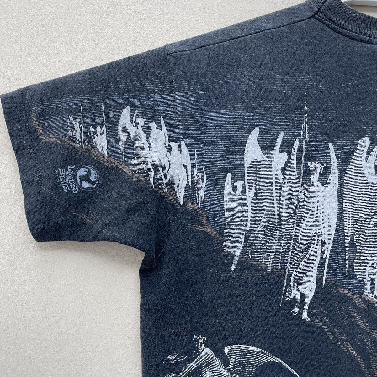 Liquid Blue × Vintage Vintage 90s Guatave Dore Paradise Lost Angel And Demons Size US L / EU 52-54 / 3 - 7 Thumbnail