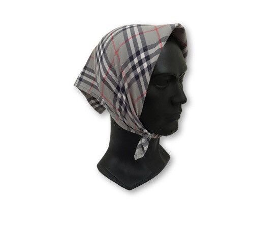 Burberry Burberry Scarf/Handkerchief/ Neckerchief / Pocket square Size ONE SIZE - 1 Thumbnail