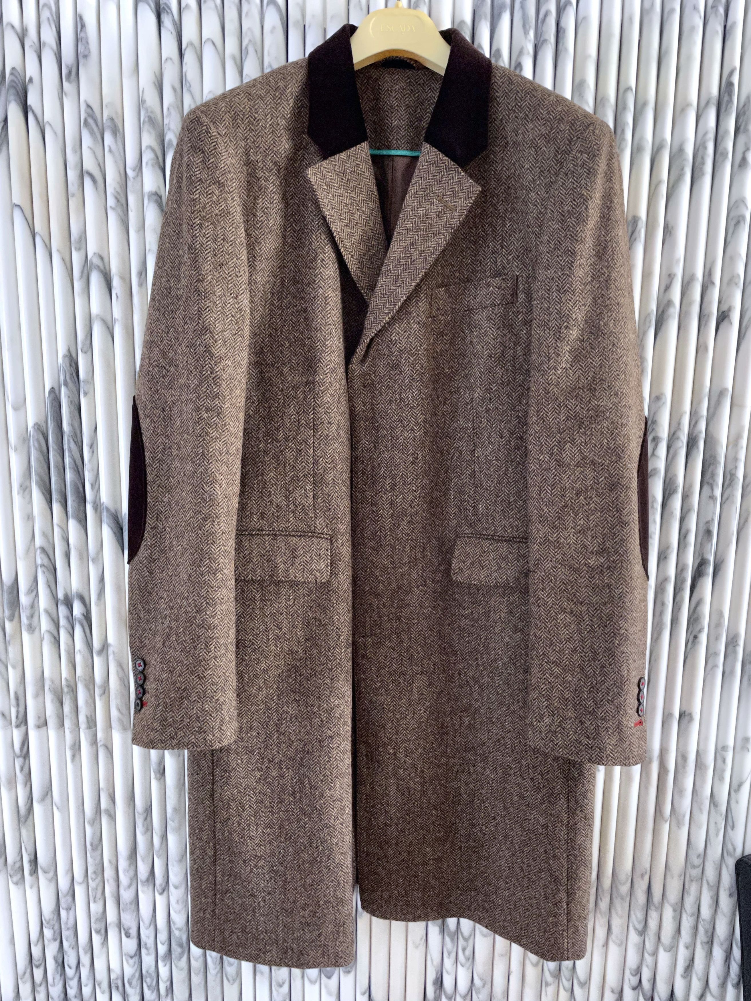 VELVET COLLAR HERRINGBONE TWEED CHESTERFIELD COAT