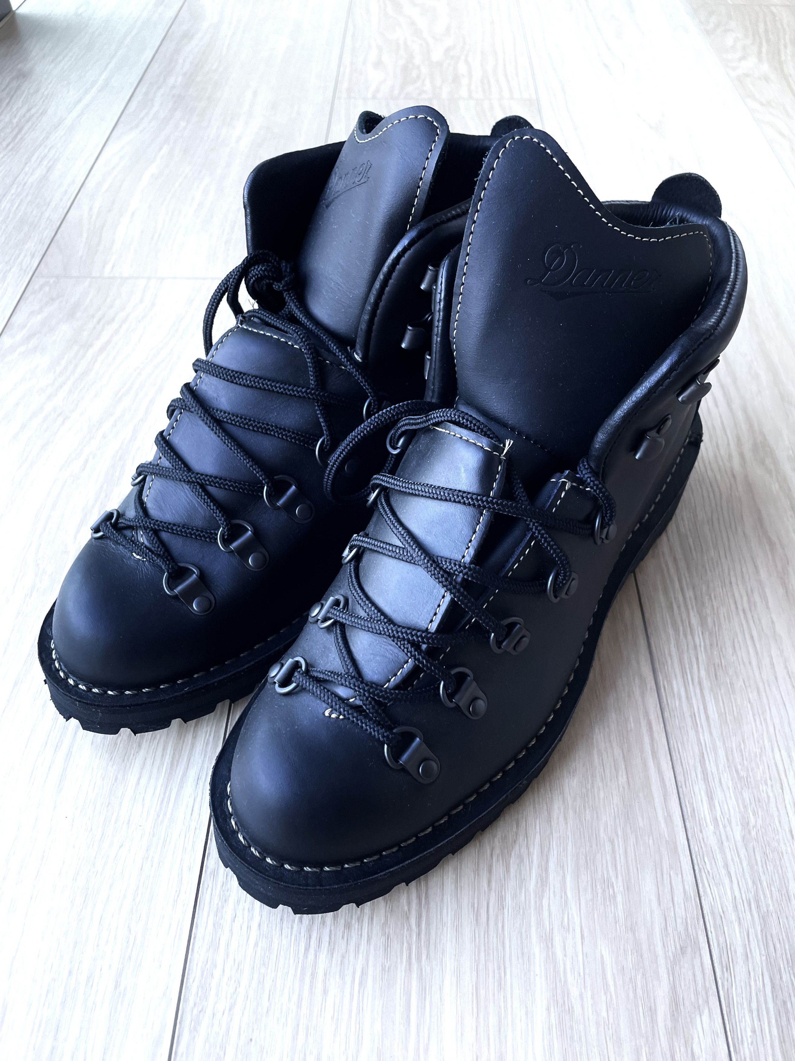 Danner NEW STUMPTOWN MOUNTAIN LIGHT II GTX LEATHER HIKING BOOTS Size US 11 / EU 44 - 3 Thumbnail