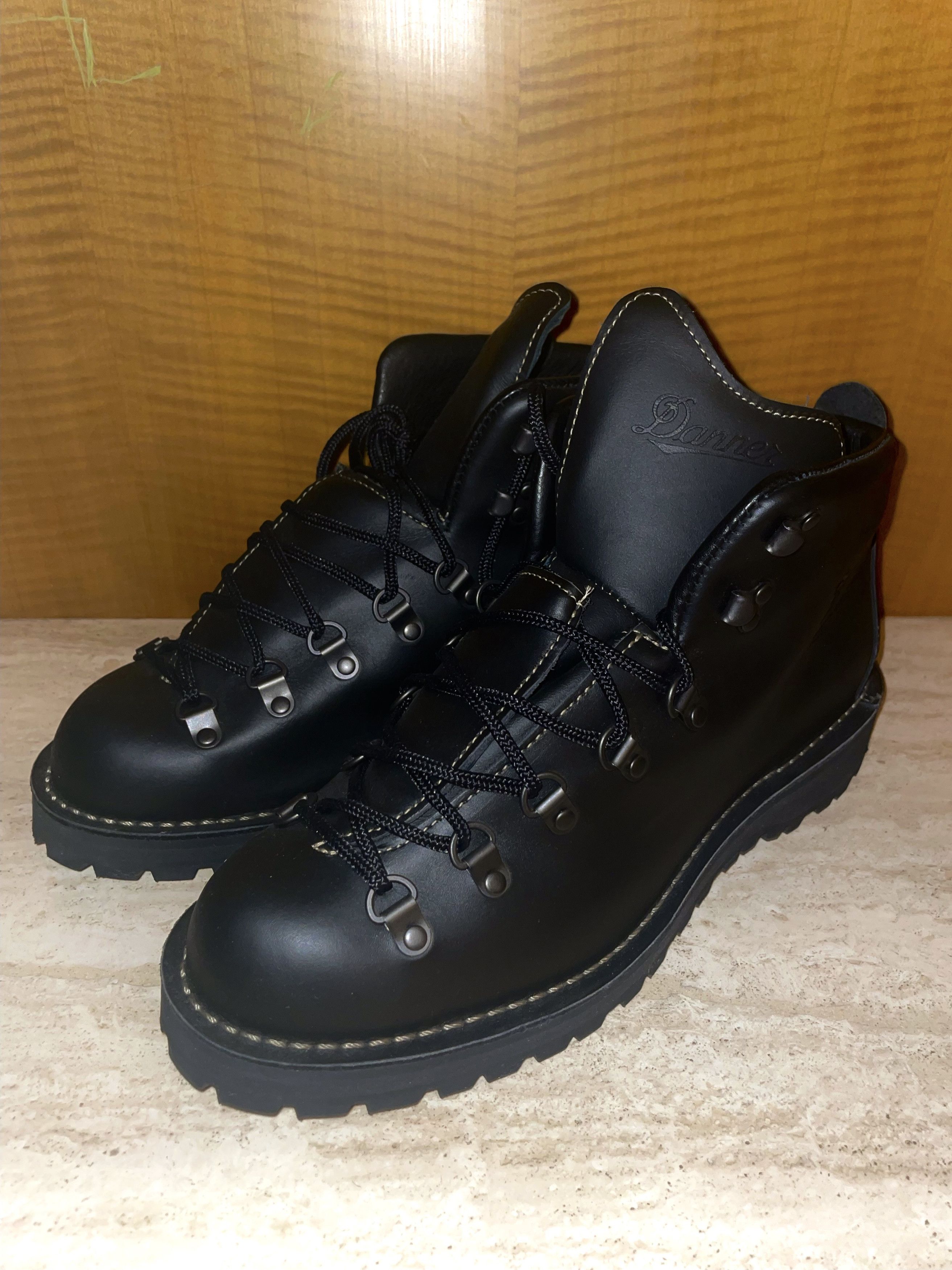 Danner NEW STUMPTOWN MOUNTAIN LIGHT II GTX LEATHER HIKING BOOTS Size US 11 / EU 44 - 8 Thumbnail