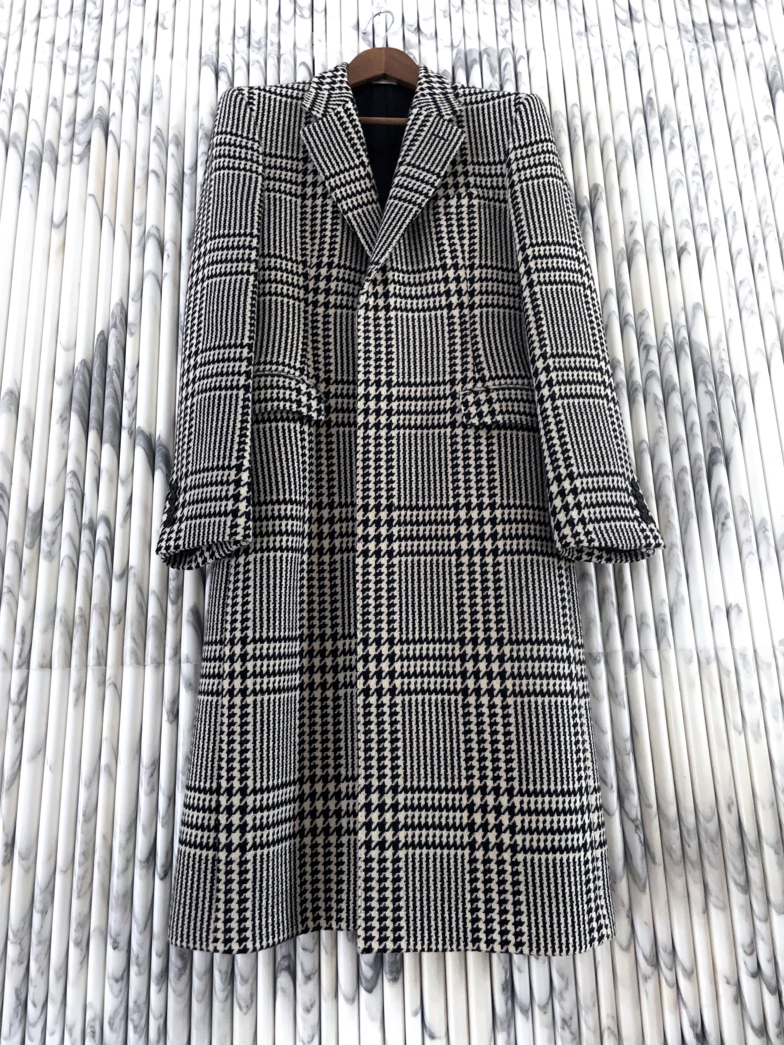 Alexander McQueen PRINCE OF WALES CHECK ALLURE CHESTERFIELD COAT Size US M / EU 48-50 / 2 - 7 Thumbnail