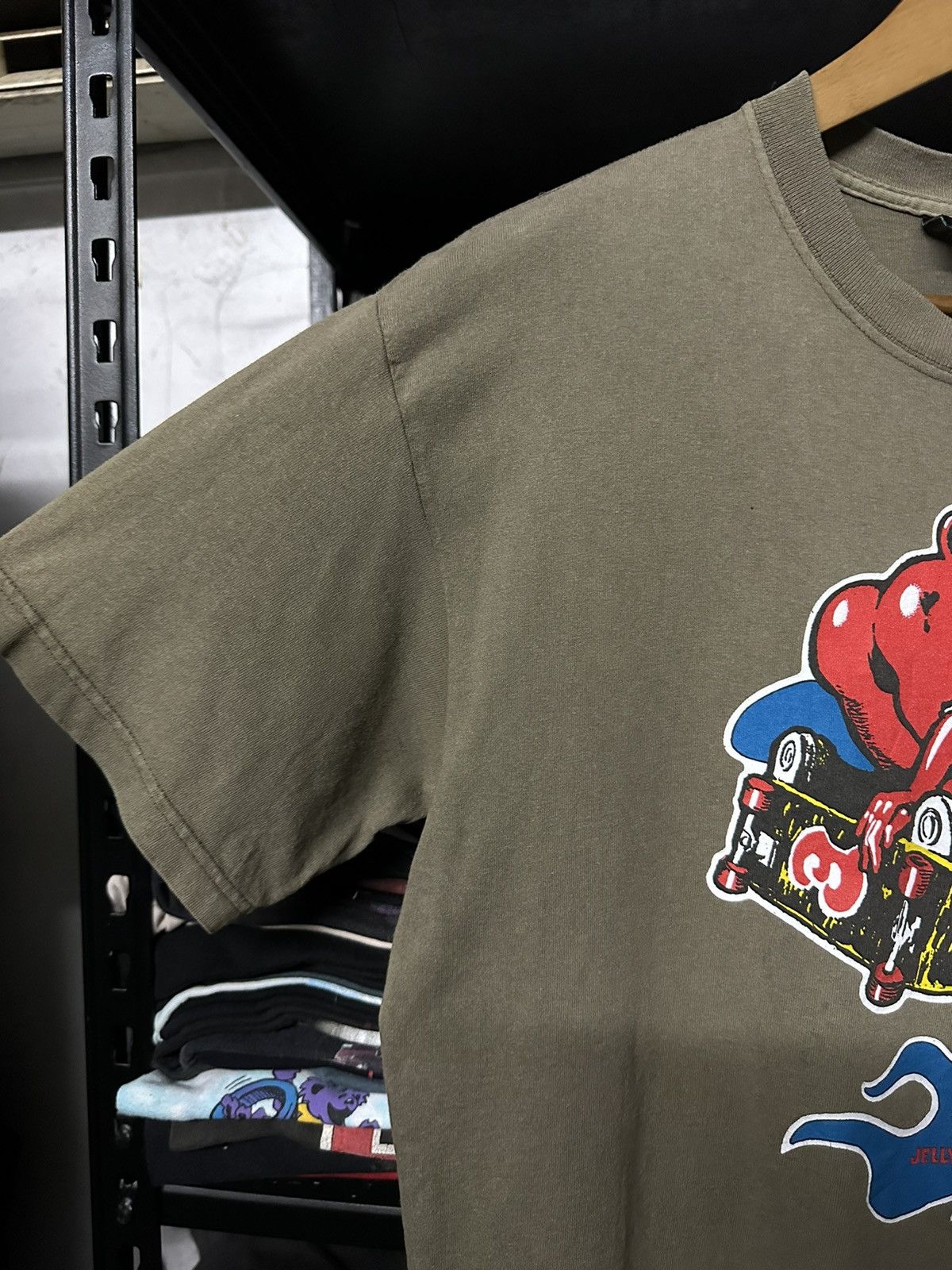 Hook-Ups × Vintage Vintage 90s Erosty Pop Rockin Jelly Bean Skateboard Faded T Size US L / EU 52-54 / 3 - 7 Thumbnail