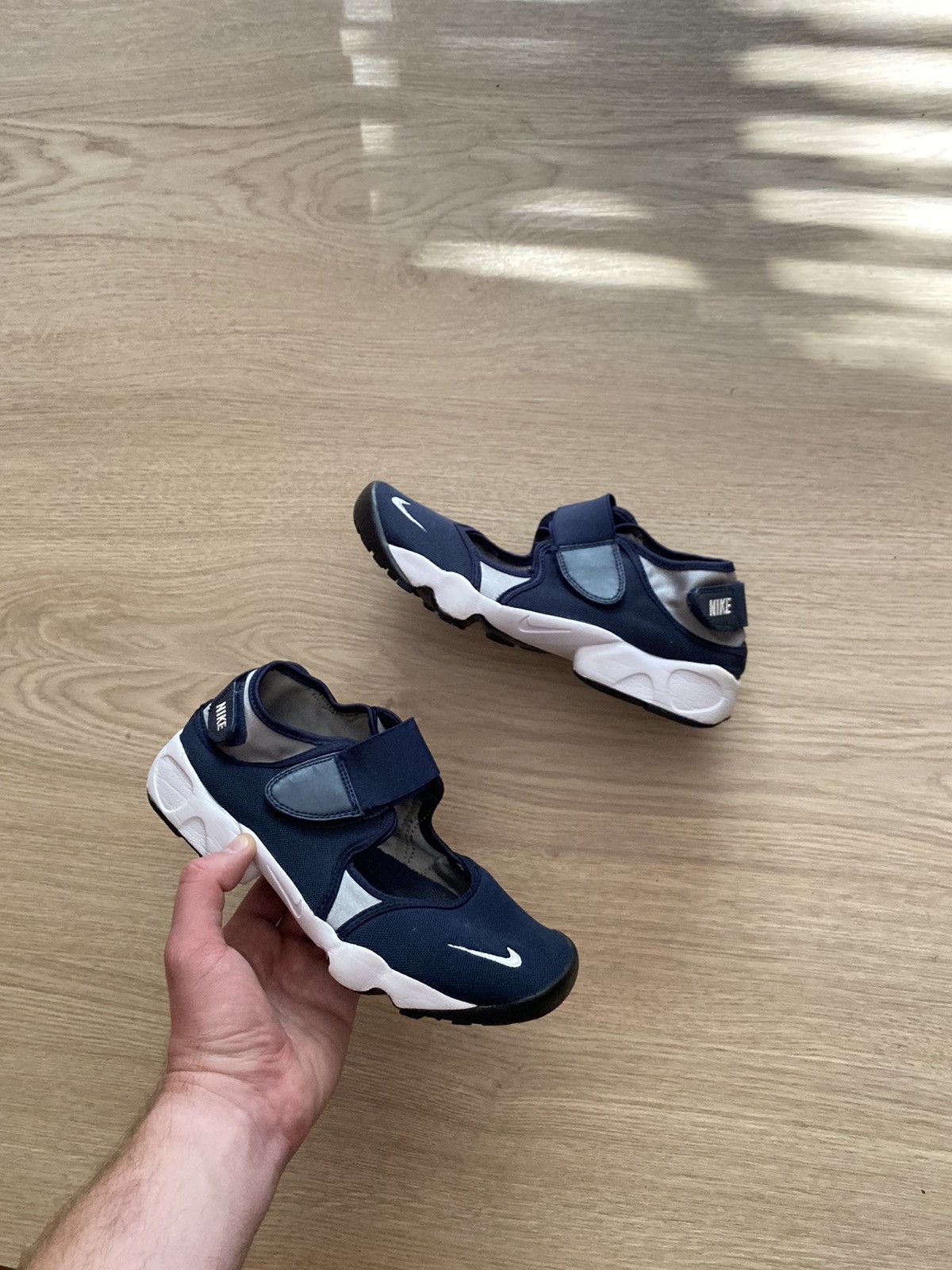 Nike rift navy blue online
