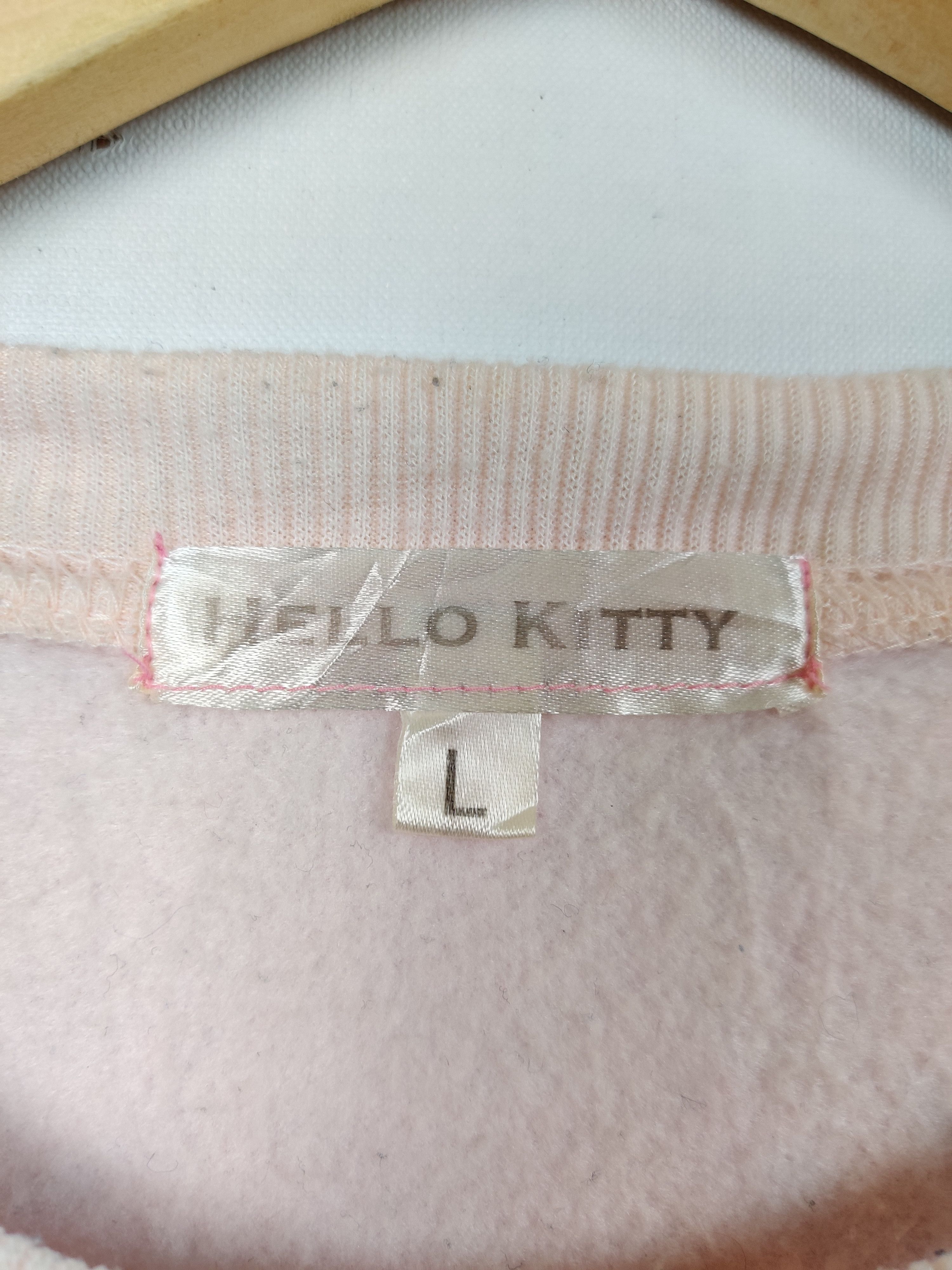 Anime Vintage Hello Kitty Big Logo Crewneck Sweatshirt Size US L / EU 52-54 / 3 - 6 Thumbnail
