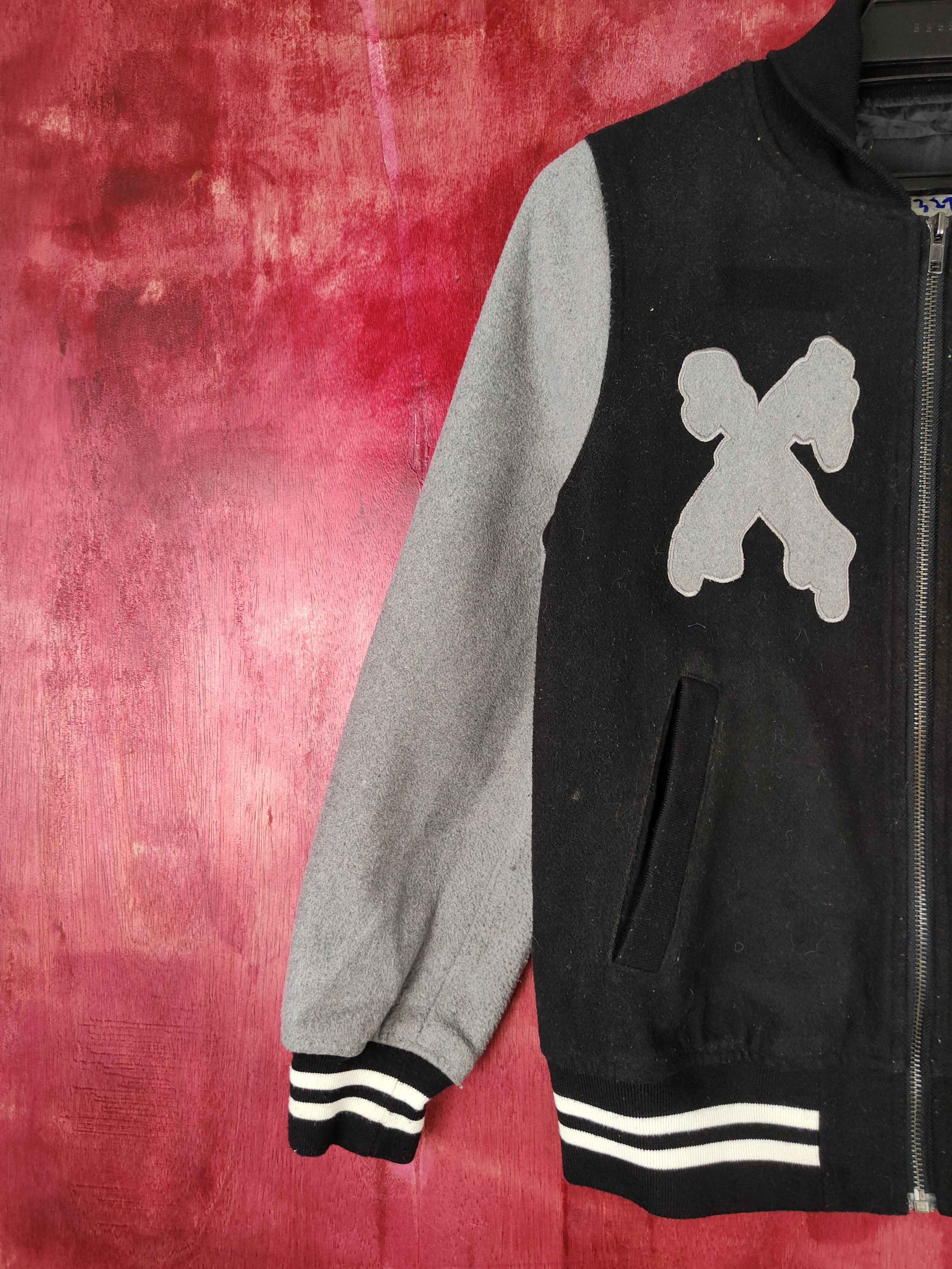 Japanese Brand World Wide Love! Gray Black varsity Sweater #5327 Size M / US 6-8 / IT 42-44 - 5 Thumbnail