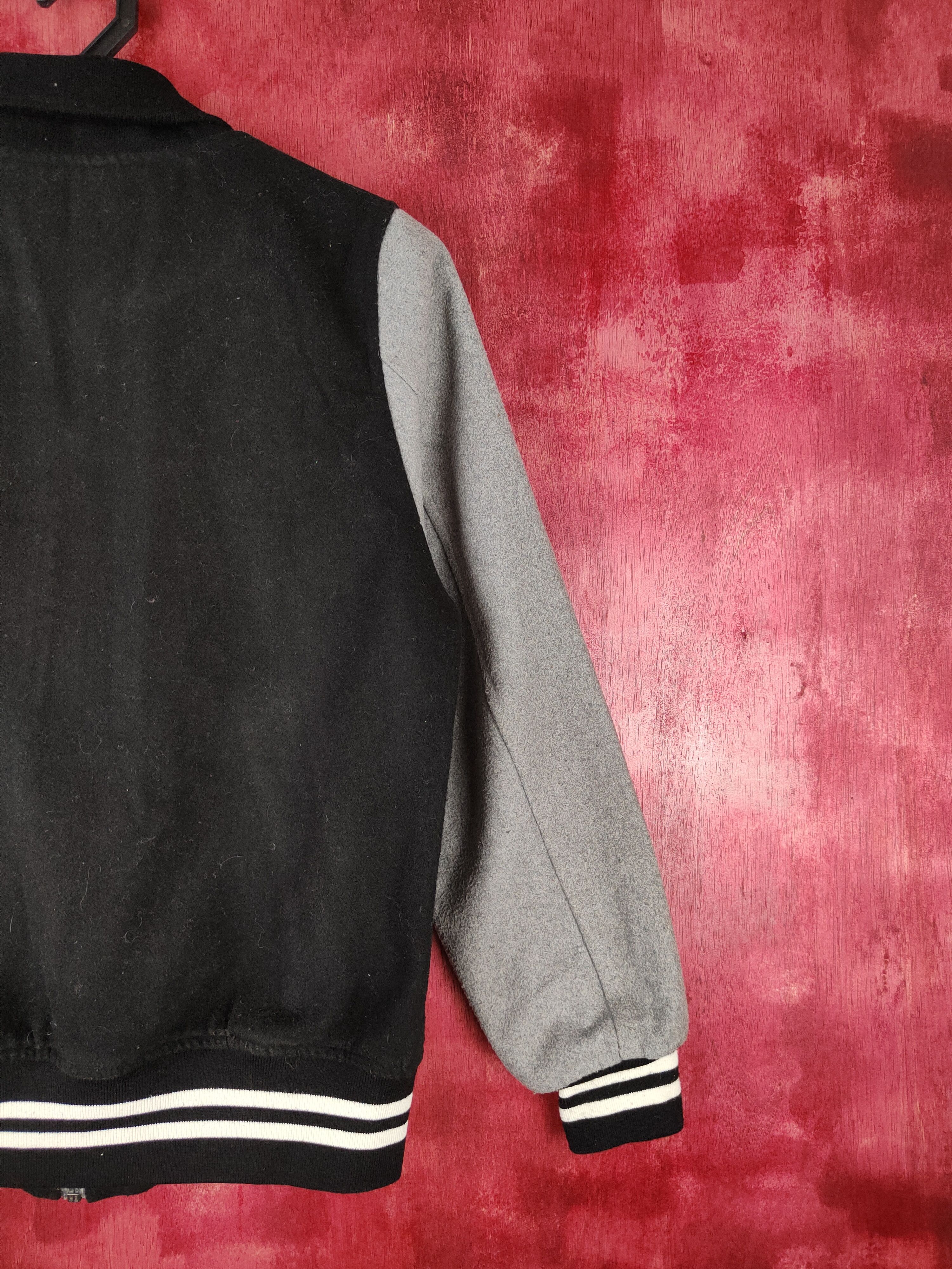 Japanese Brand World Wide Love! Gray Black varsity Sweater #5327 Size M / US 6-8 / IT 42-44 - 9 Thumbnail