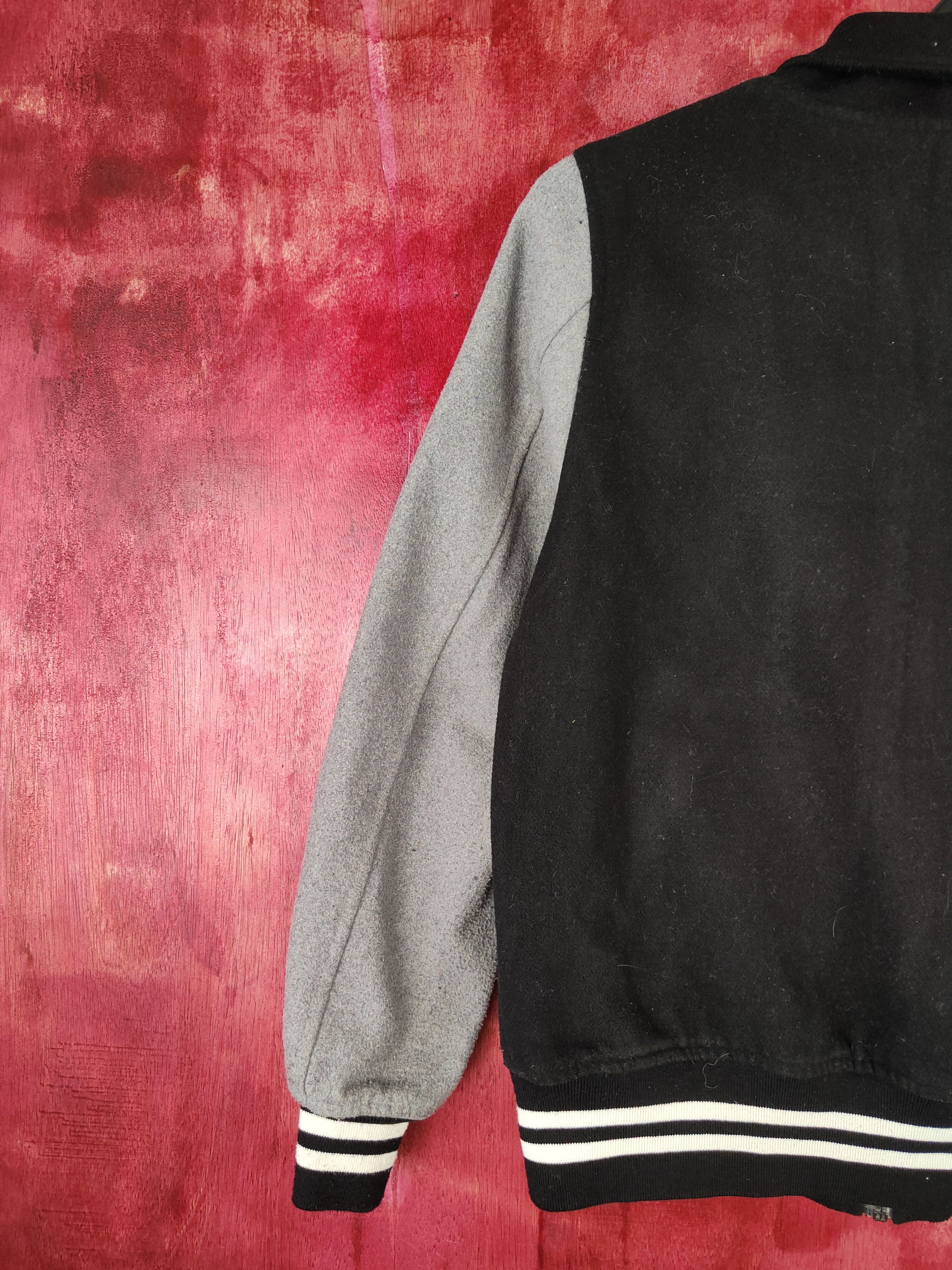 Japanese Brand World Wide Love! Gray Black varsity Sweater #5327 Size M / US 6-8 / IT 42-44 - 8 Thumbnail