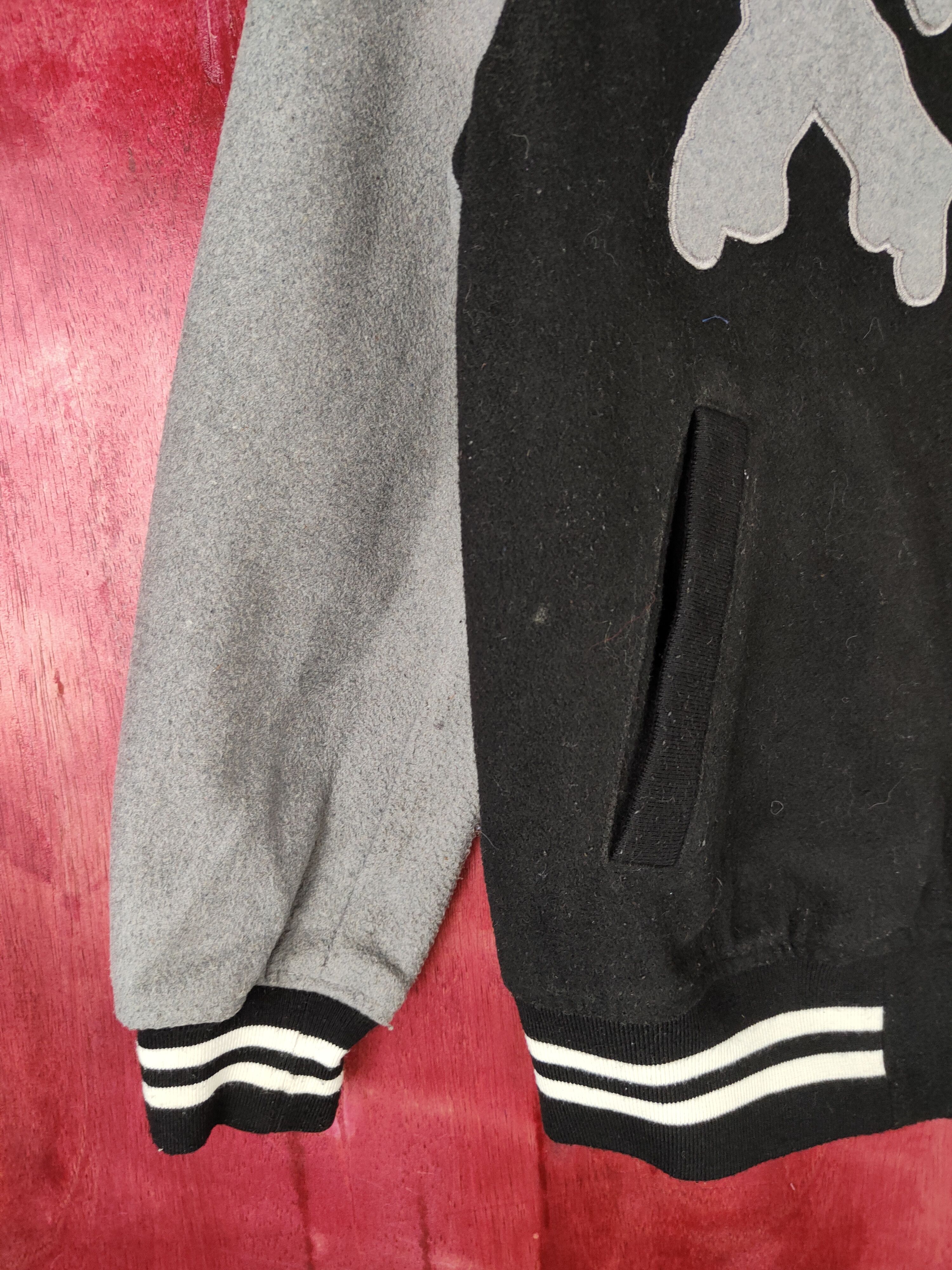 Japanese Brand World Wide Love! Gray Black varsity Sweater #5327 Size M / US 6-8 / IT 42-44 - 3 Thumbnail