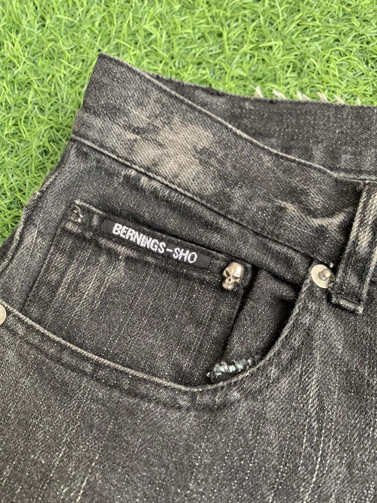 Japanese Brand Japanese Brand Berning-Sho Distressed Awesome Design Size US 30 / EU 46 - 14 Thumbnail