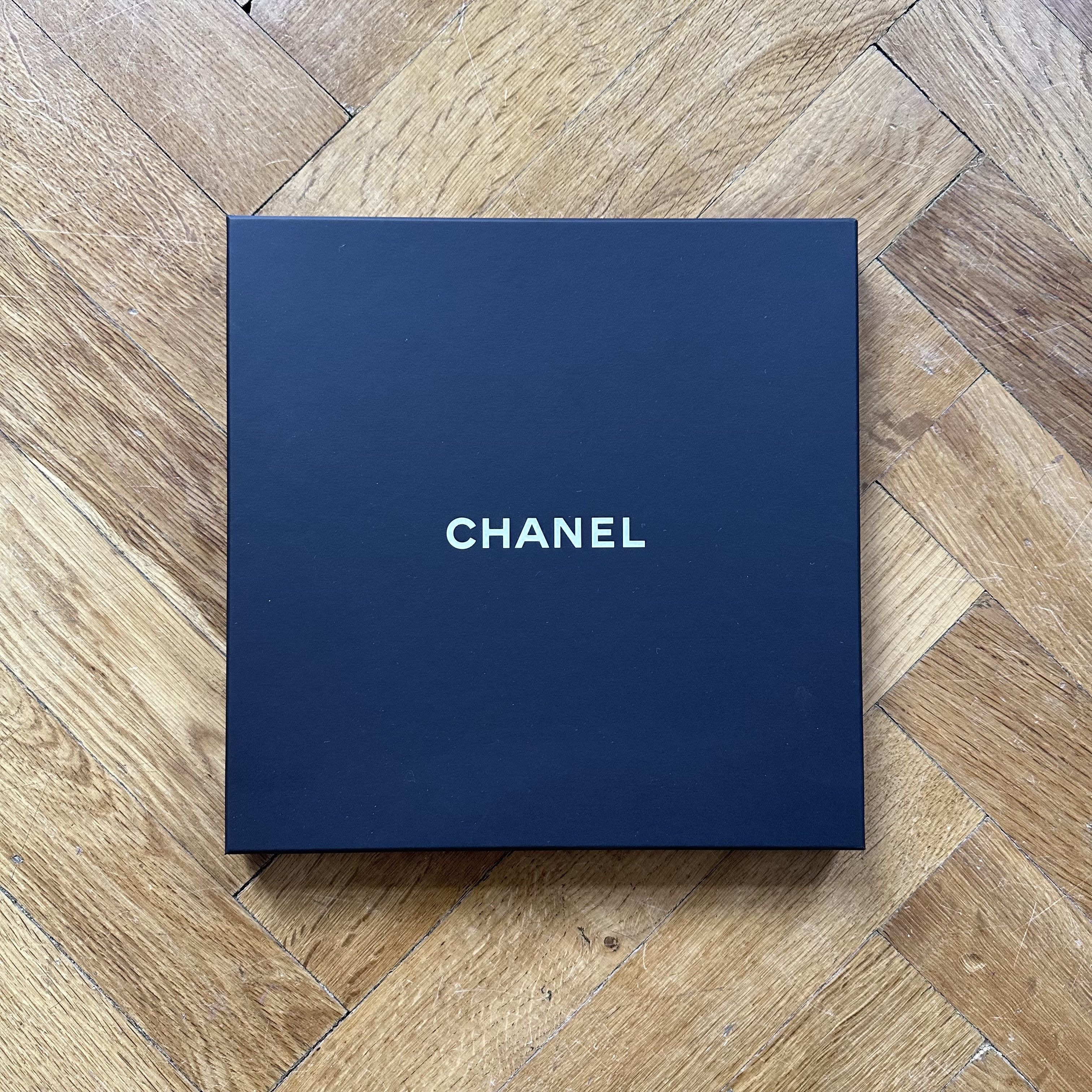 Chanel Black Leather Fingerless Pouch Gloves Size ONE SIZE - 6 Thumbnail