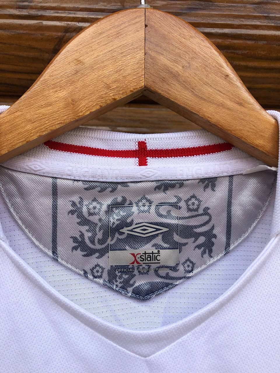 Umbro ENGLAND NATIONAL TEAM FOOTBALL SHIRT JERSEY UMBRO KIDS Size US S / EU 44-46 / 1 - 8 Thumbnail