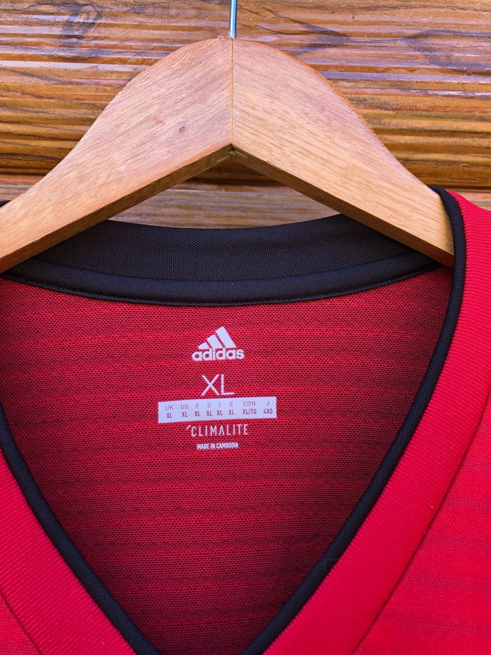 Adidas MANCHESTER UNITED FOOTBALL SHIRT SOCCER JERSEY ADIDAS Size US XL / EU 56 / 4 - 4 Thumbnail